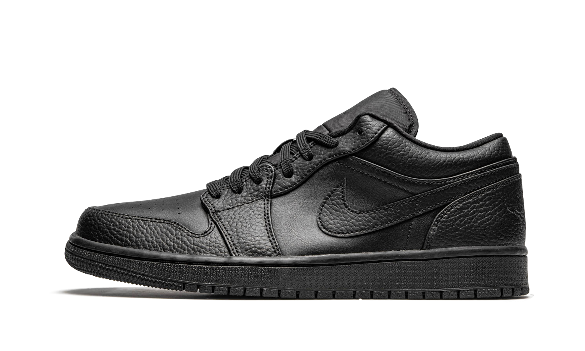 jordan 1 low triple black+553558-091+diagnol right view 1