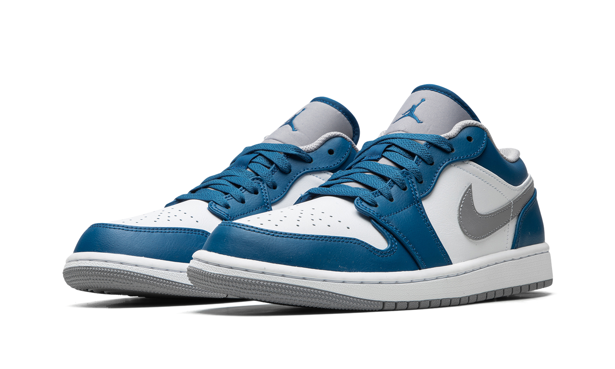jordan 1 low true blue+553558-412+diagnol left view