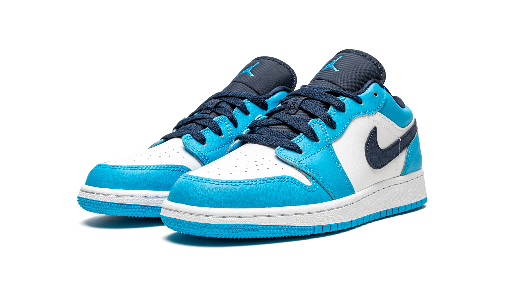 jordan 1 low unc 2021 gs+553560-144+diagnol left view