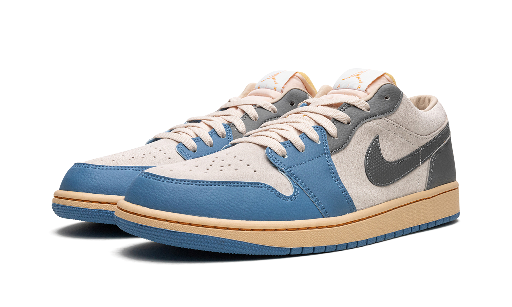 jordan 1 low vintage unc grey+DZ5376-469+diagnol left view