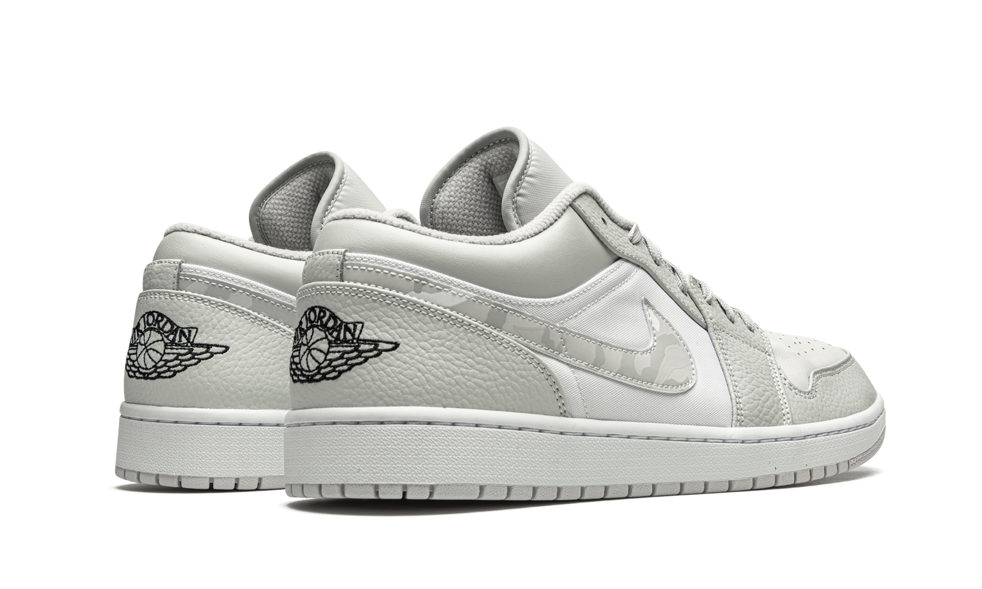 jordan 1 low white camo+DC9036-100+diagnol right behind view