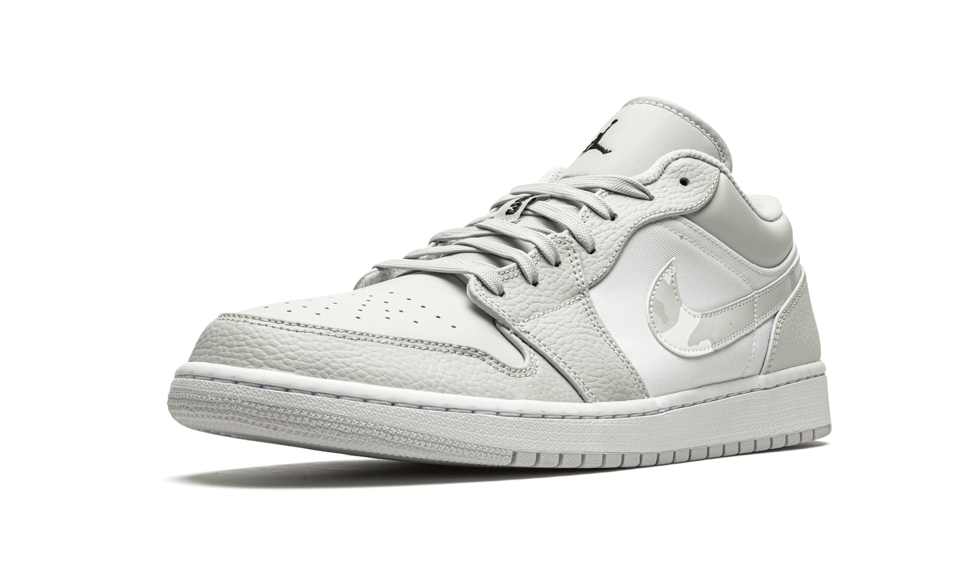 jordan 1 low white camo+DC9036-100+left diagnol single view