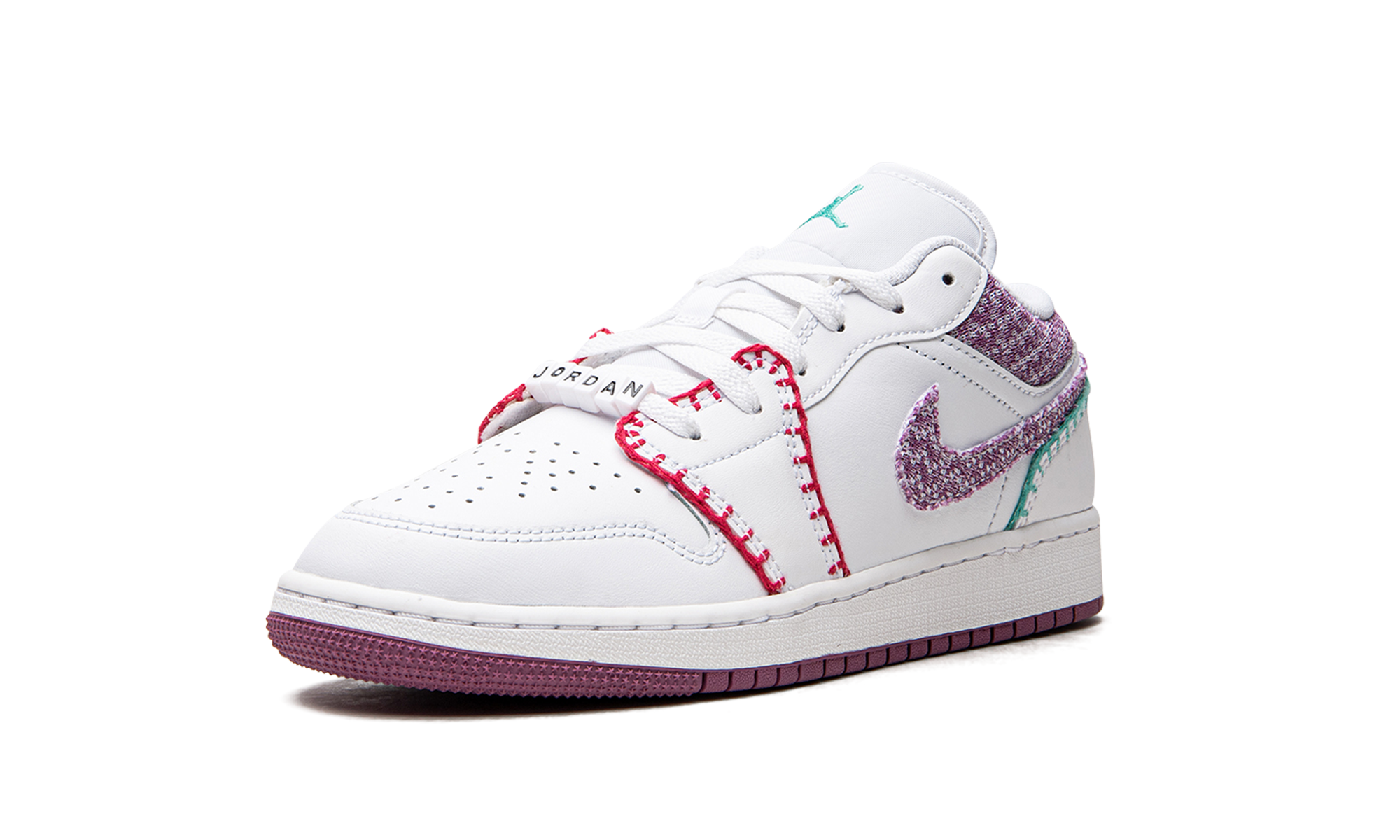 jordan 1 low white light bordeaux gs+DM9037-100+left diagnol single view