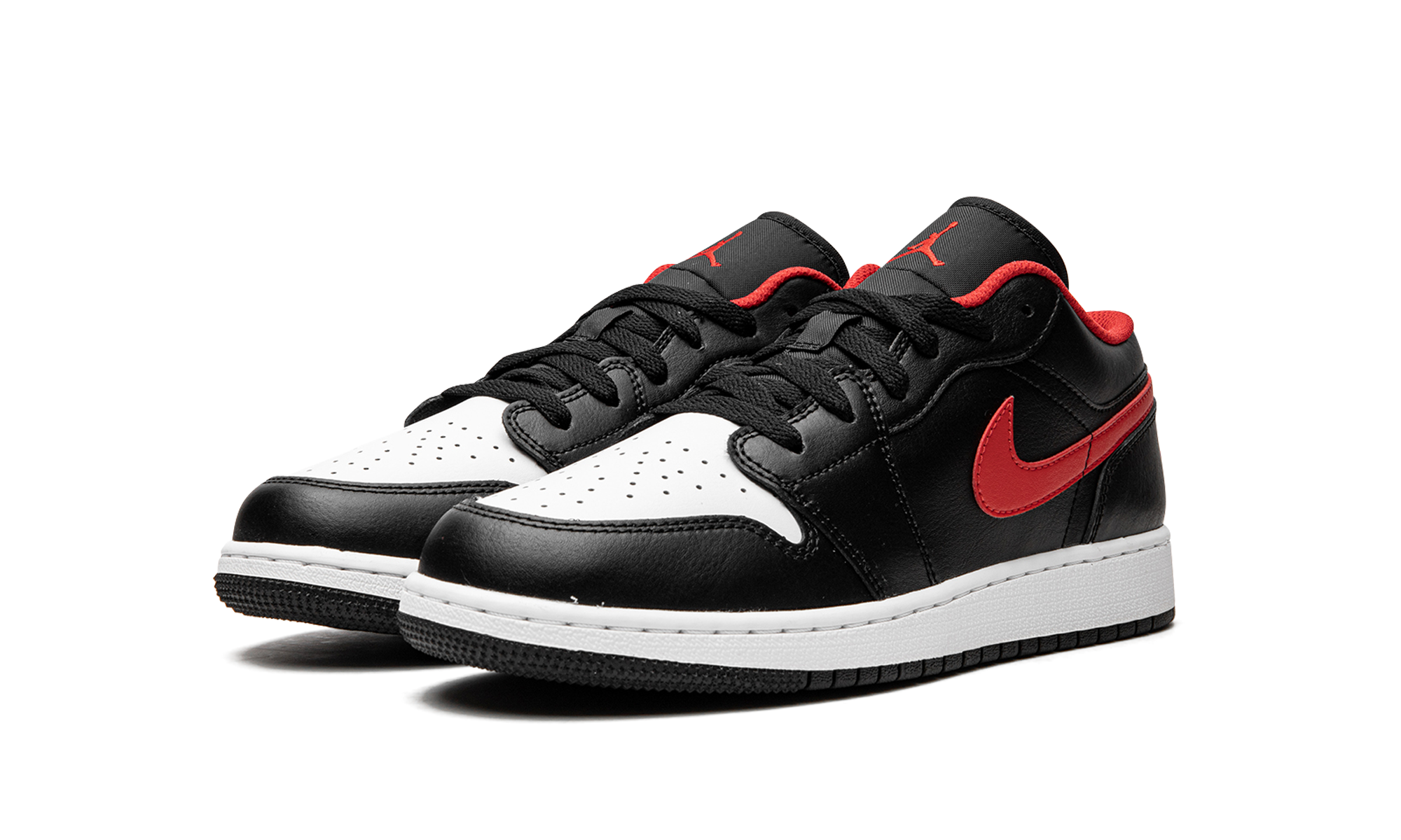 jordan 1 low white toe gs+553560-063+diagnol left view