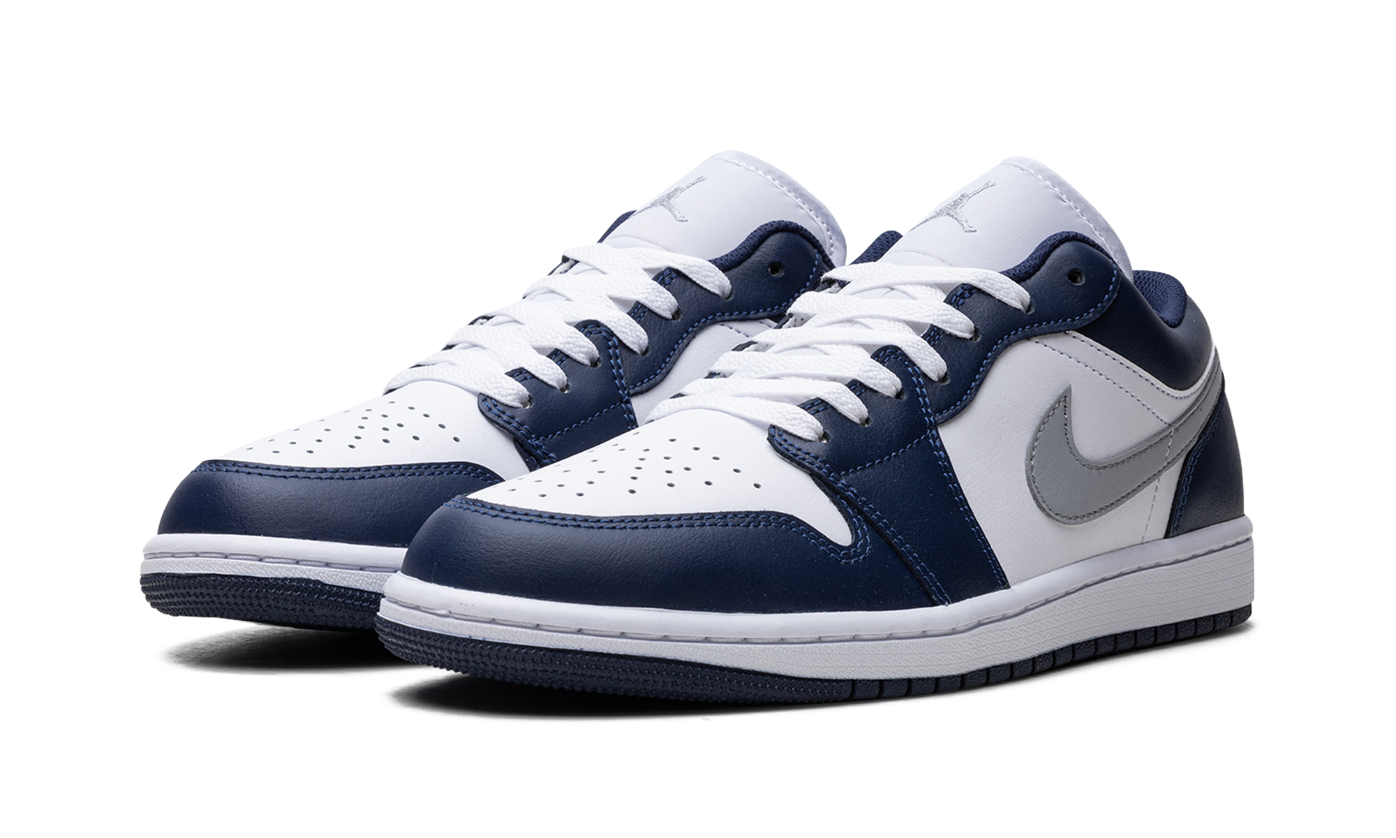 jordan 1 low wolf grey midnight navy+553558-141+diagnol left view