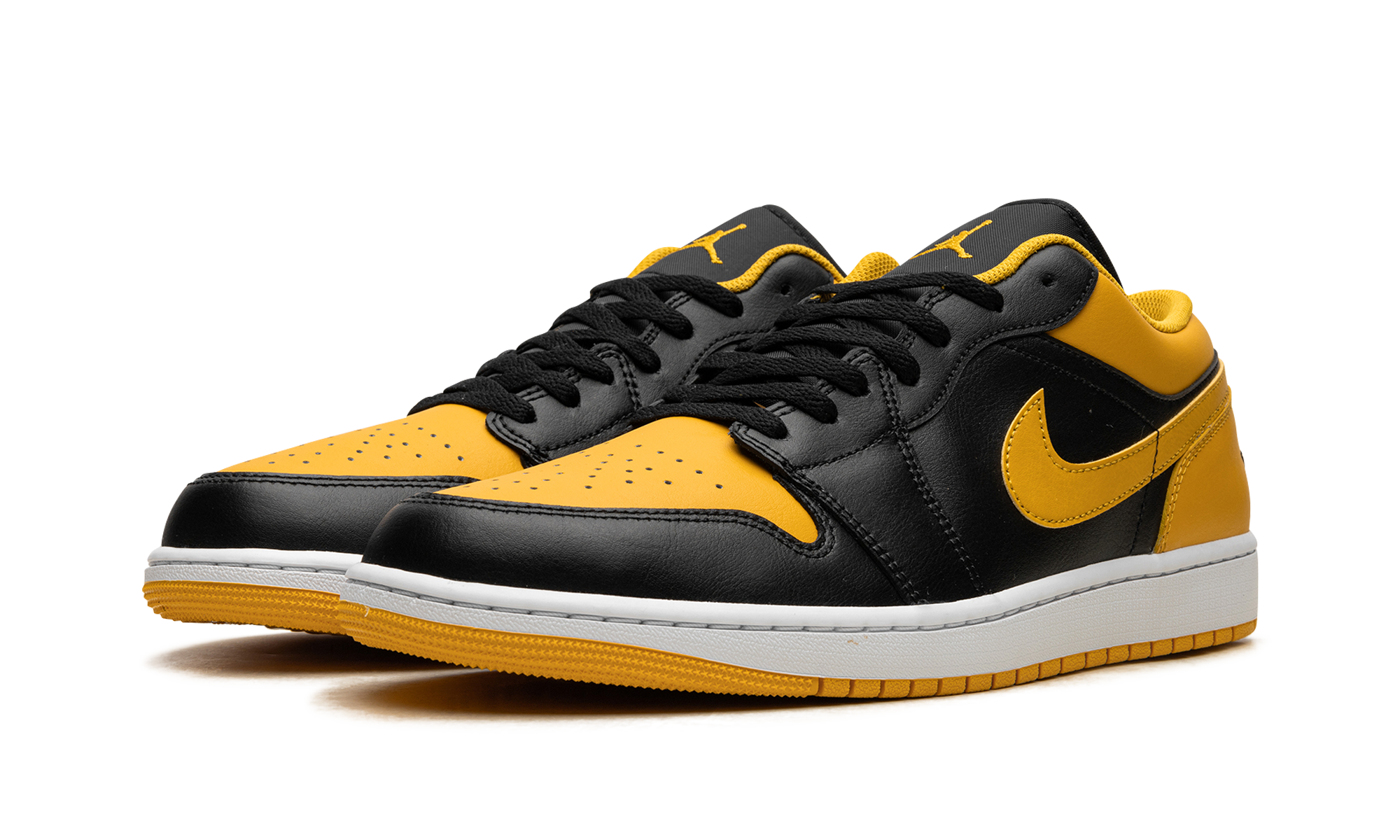 jordan 1 low yellow ochre+553558-072+diagnol left view