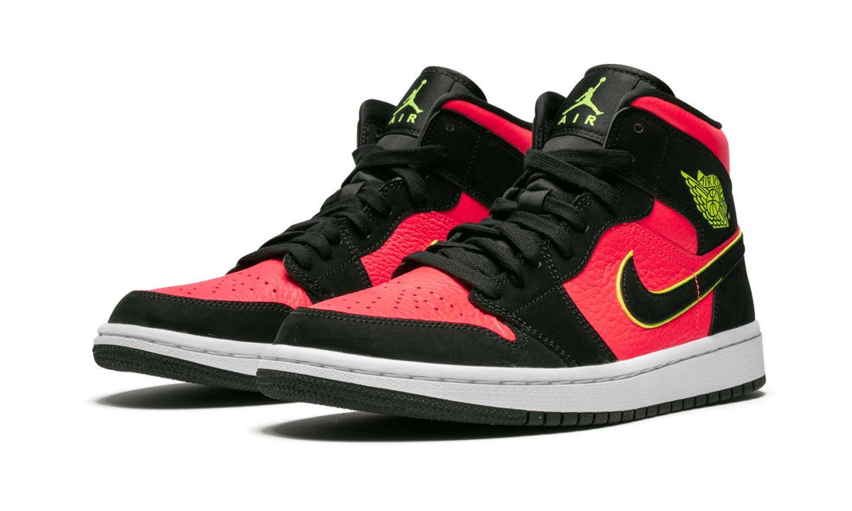jordan 1 mid black hot punch women s+BQ6472-006+diagnol left view