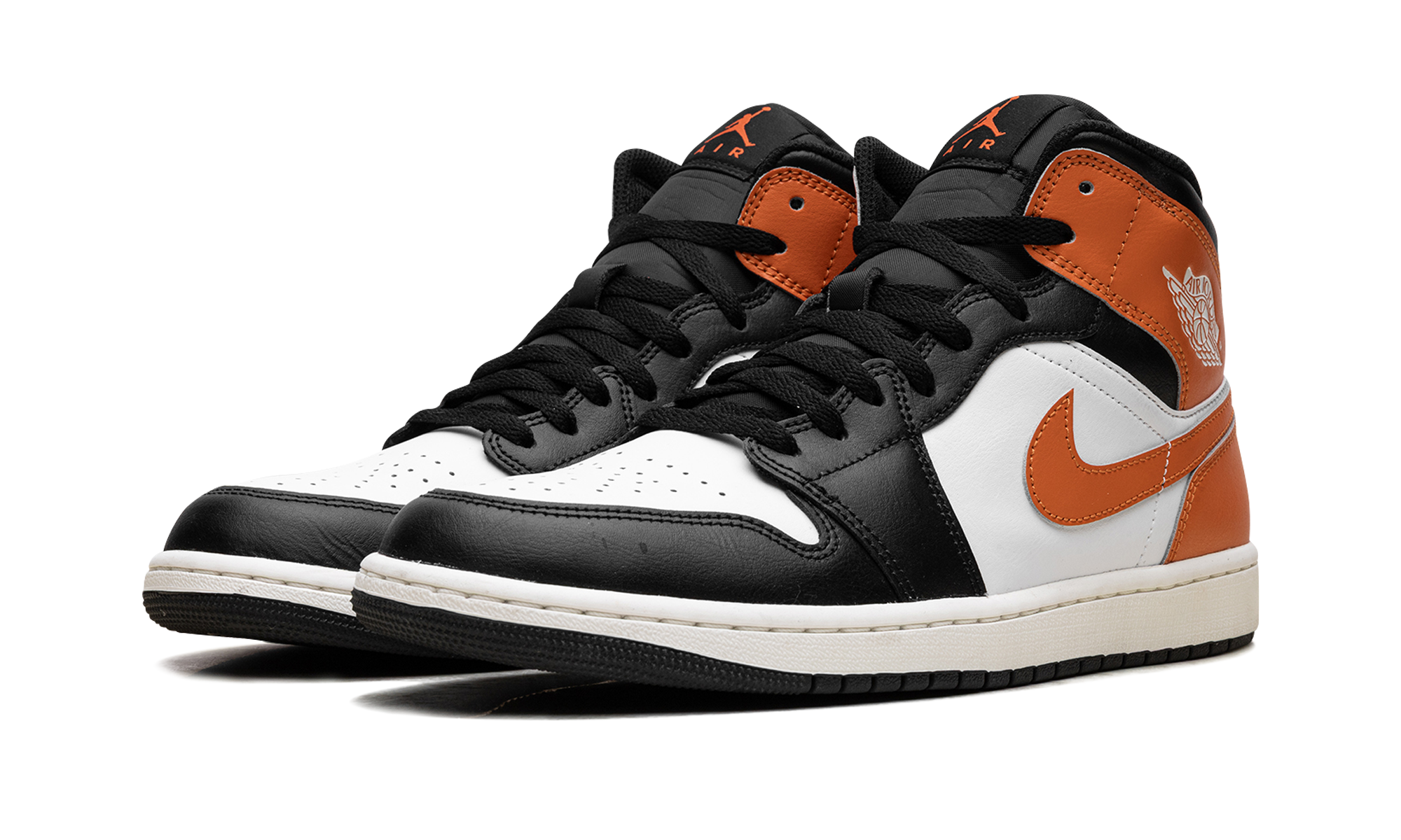 jordan 1 mid black toe starfish+DQ8426-801+diagnol left view