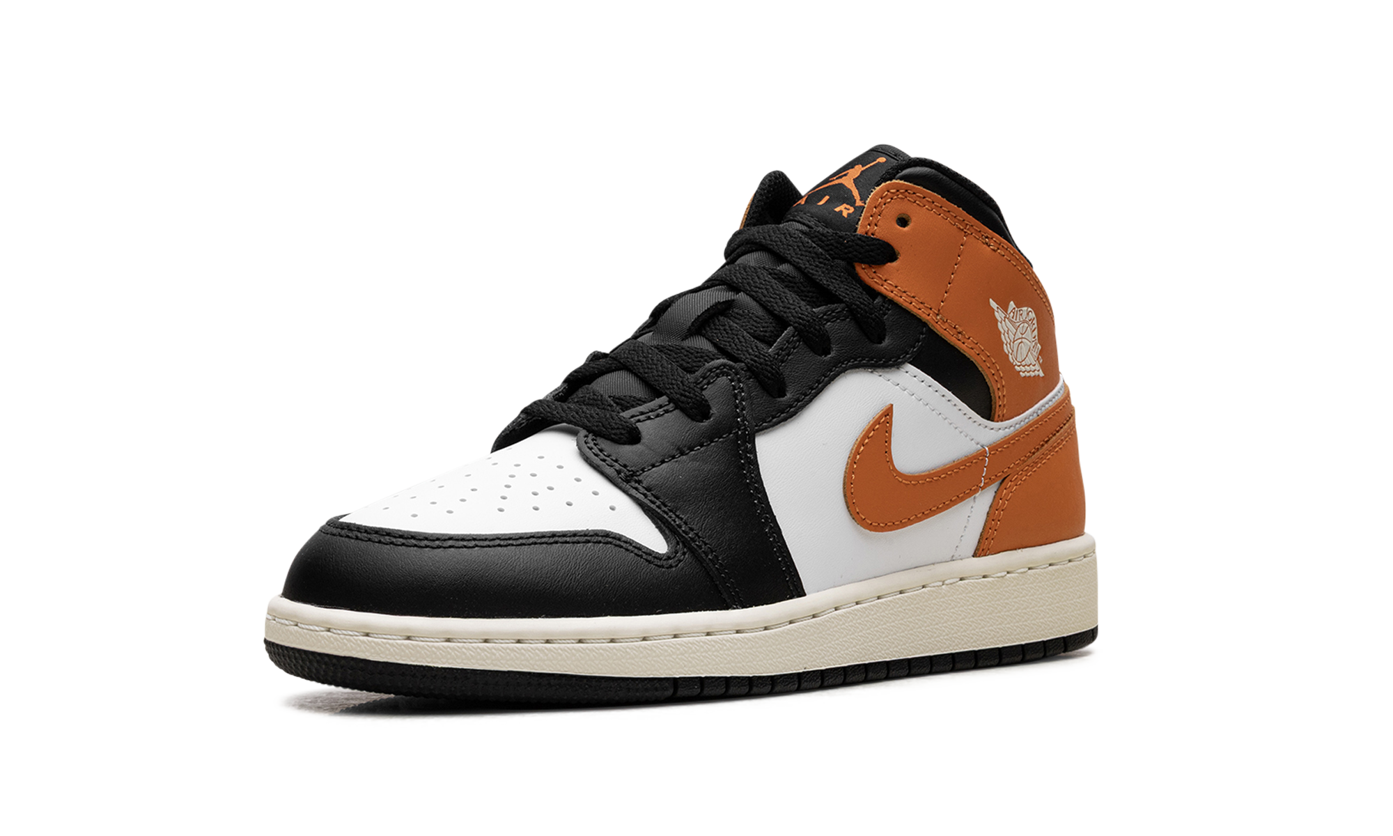 jordan 1 mid black toe starfish gs+DQ8423-801+left diagnol single view
