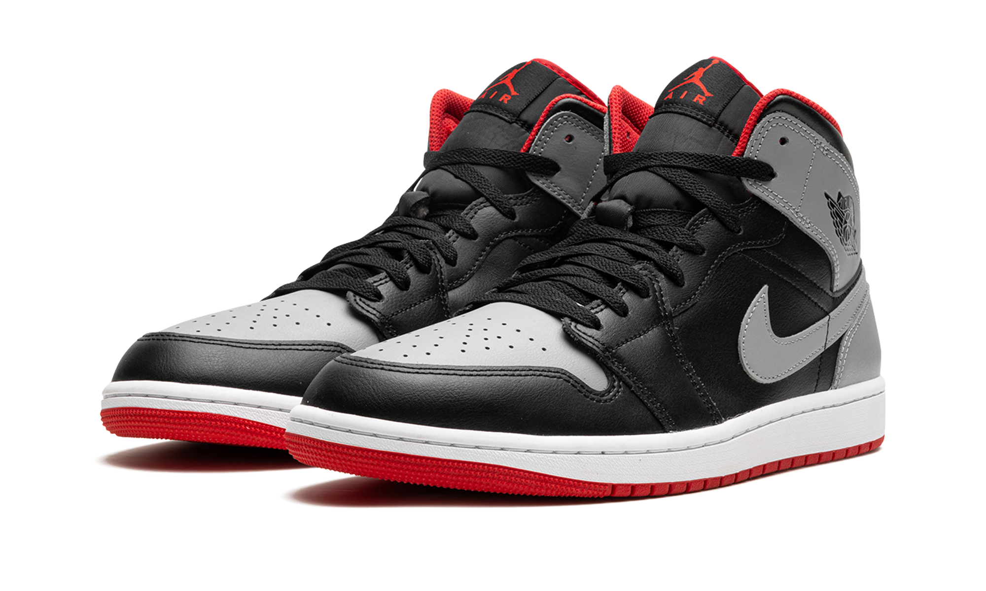 jordan 1 mid bred shadow+DQ8426-006+diagnol left view
