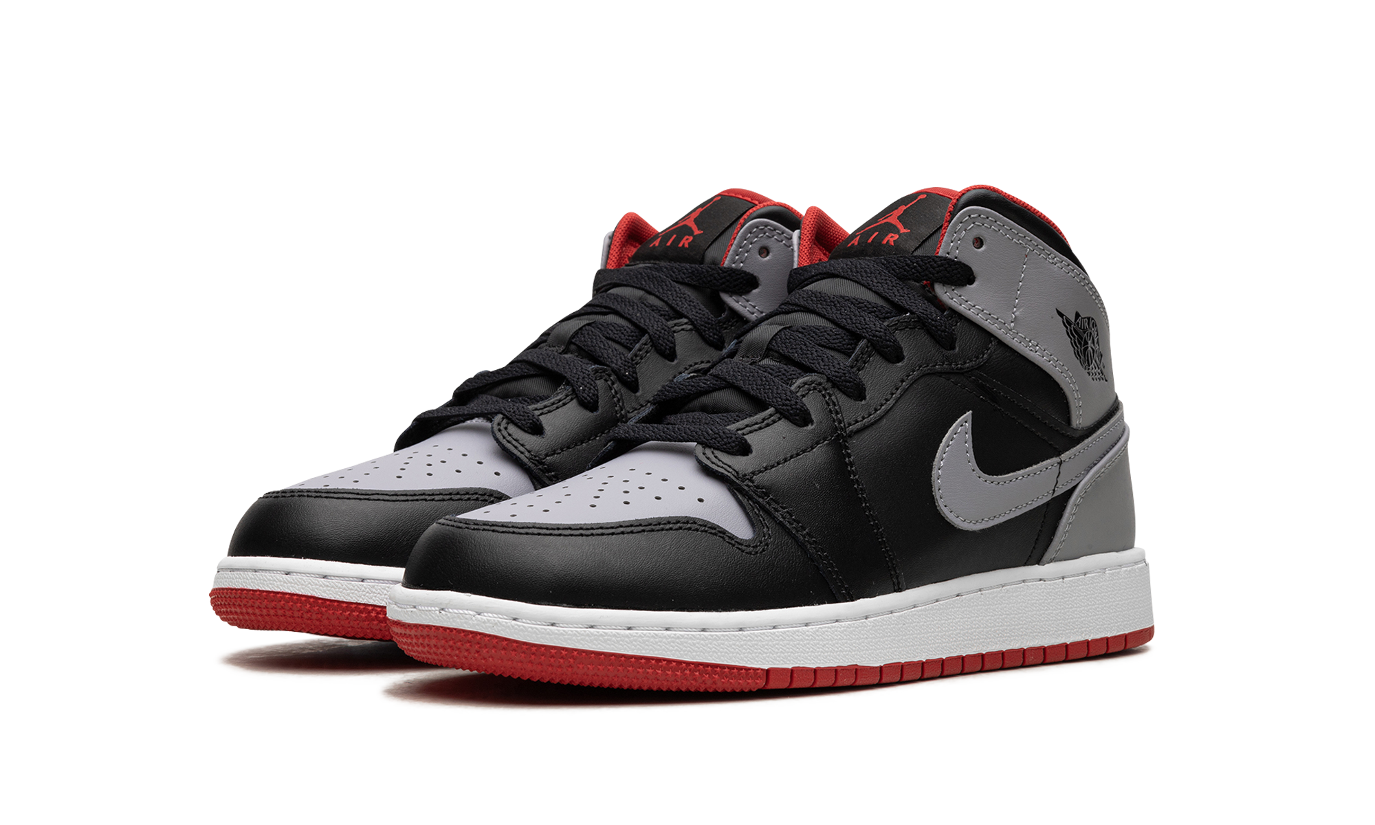 jordan 1 mid bred shadow gs+DQ8423-006+diagnol left view