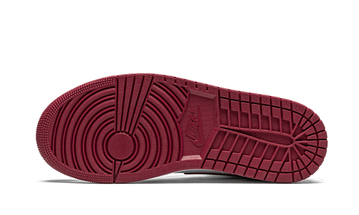 jordan 1 mid bred toe+554724-066+bottom view