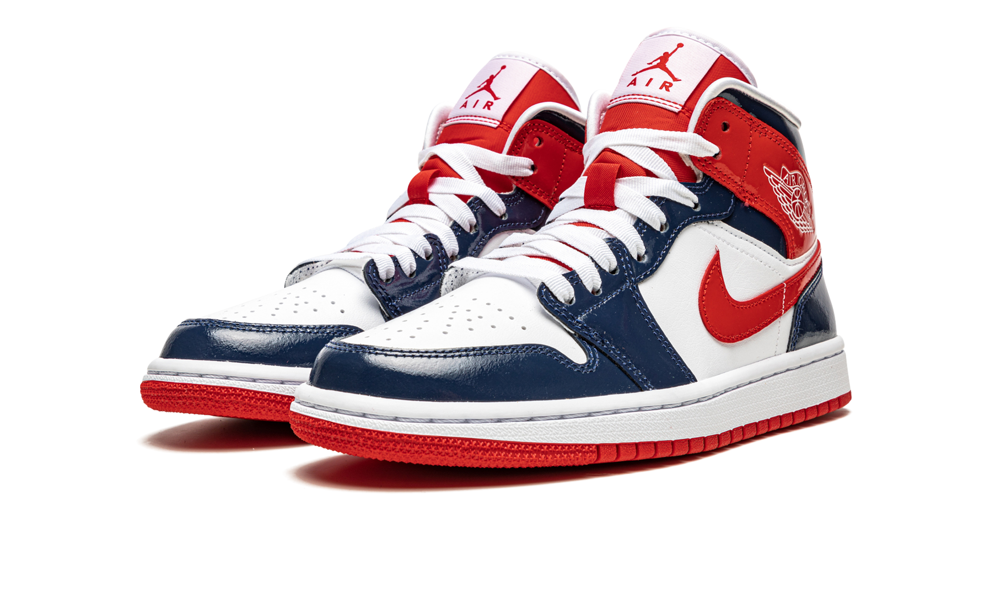 jordan 1 mid champ colors women s+DJ5984-400+diagnol left view