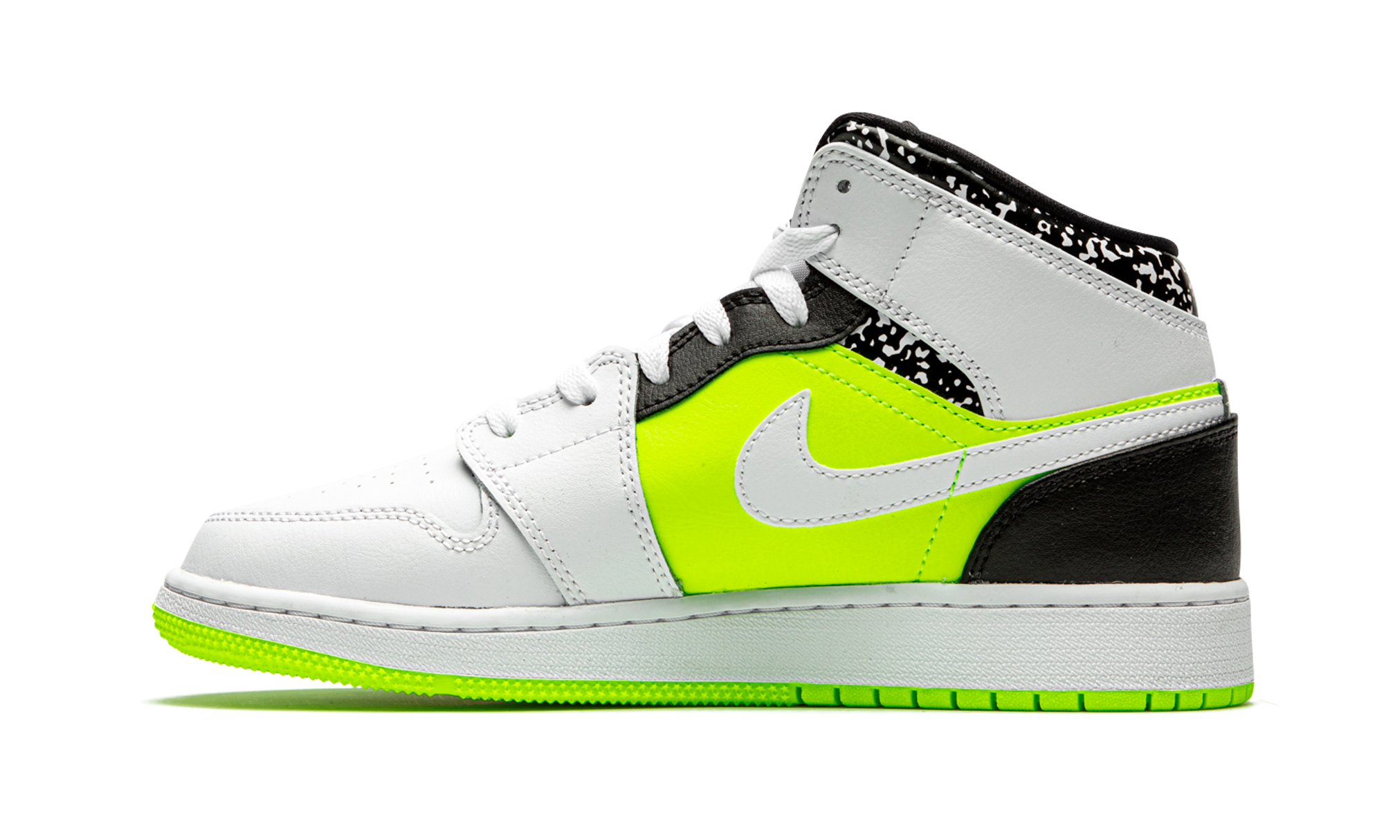 jordan 1 mid composition notebook gs+554725-870+diagnol right view 1