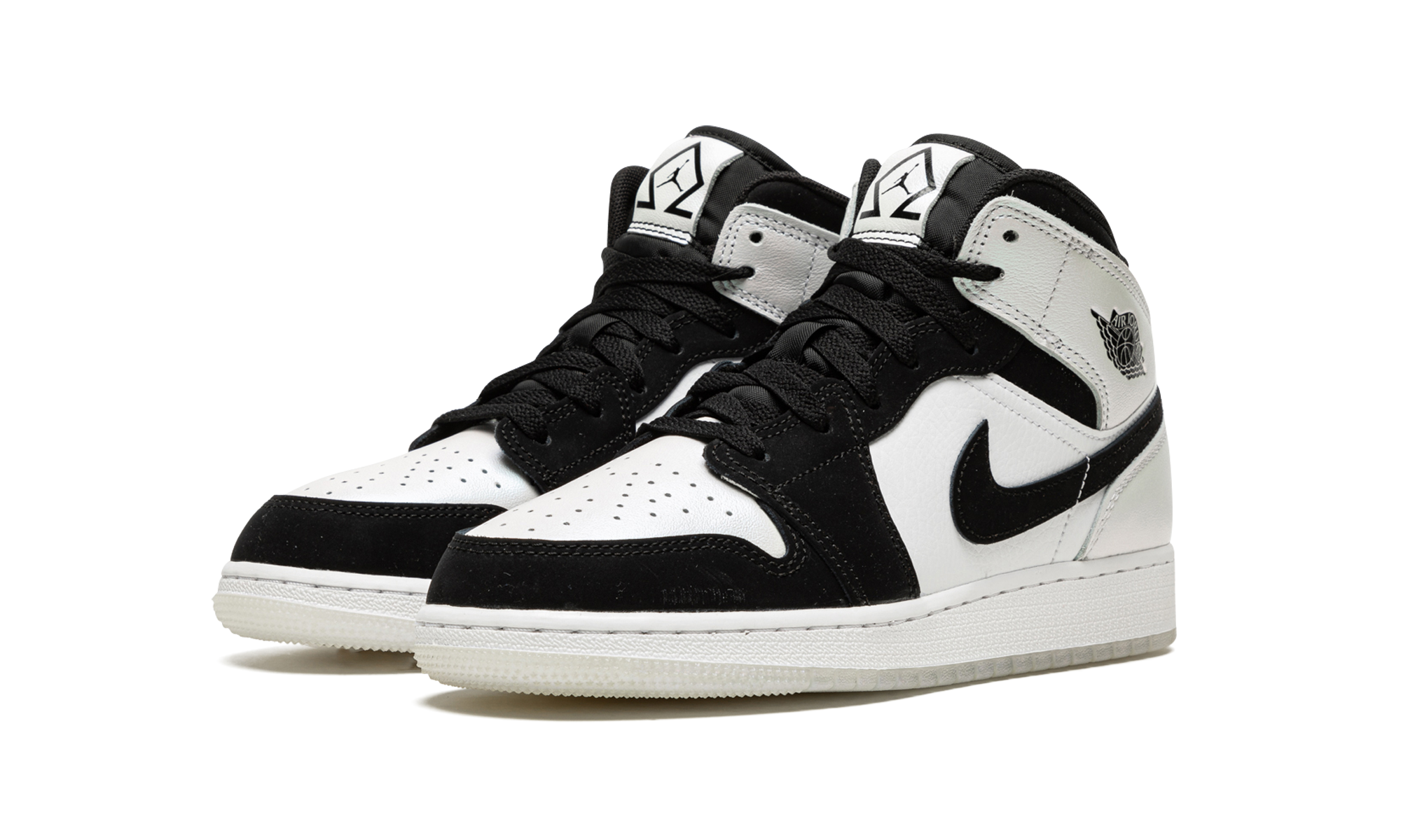 jordan 1 mid diamond shorts gs+DN4321-100+diagnol left view