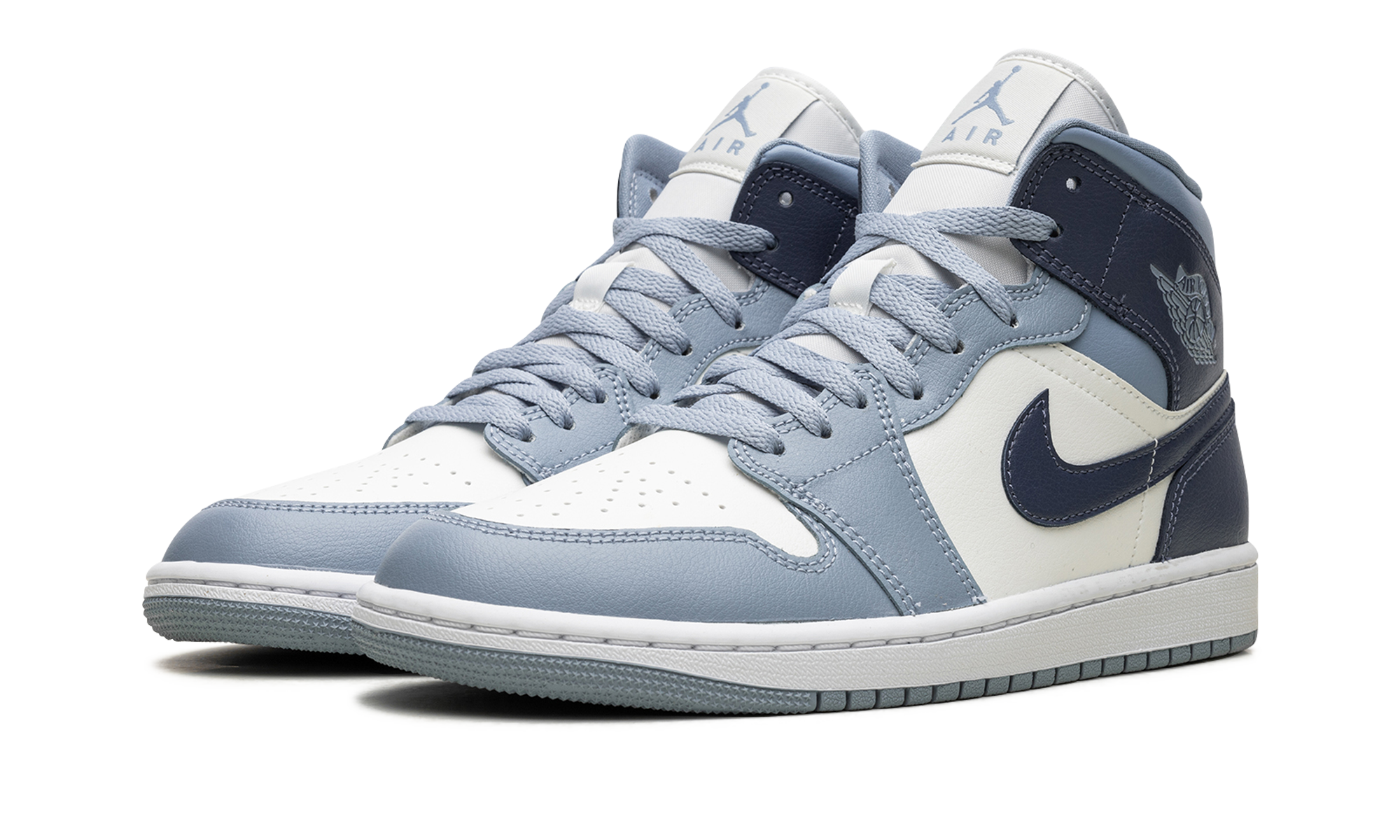 jordan 1 mid diffused blue women s+BQ6472-140+diagnol left view