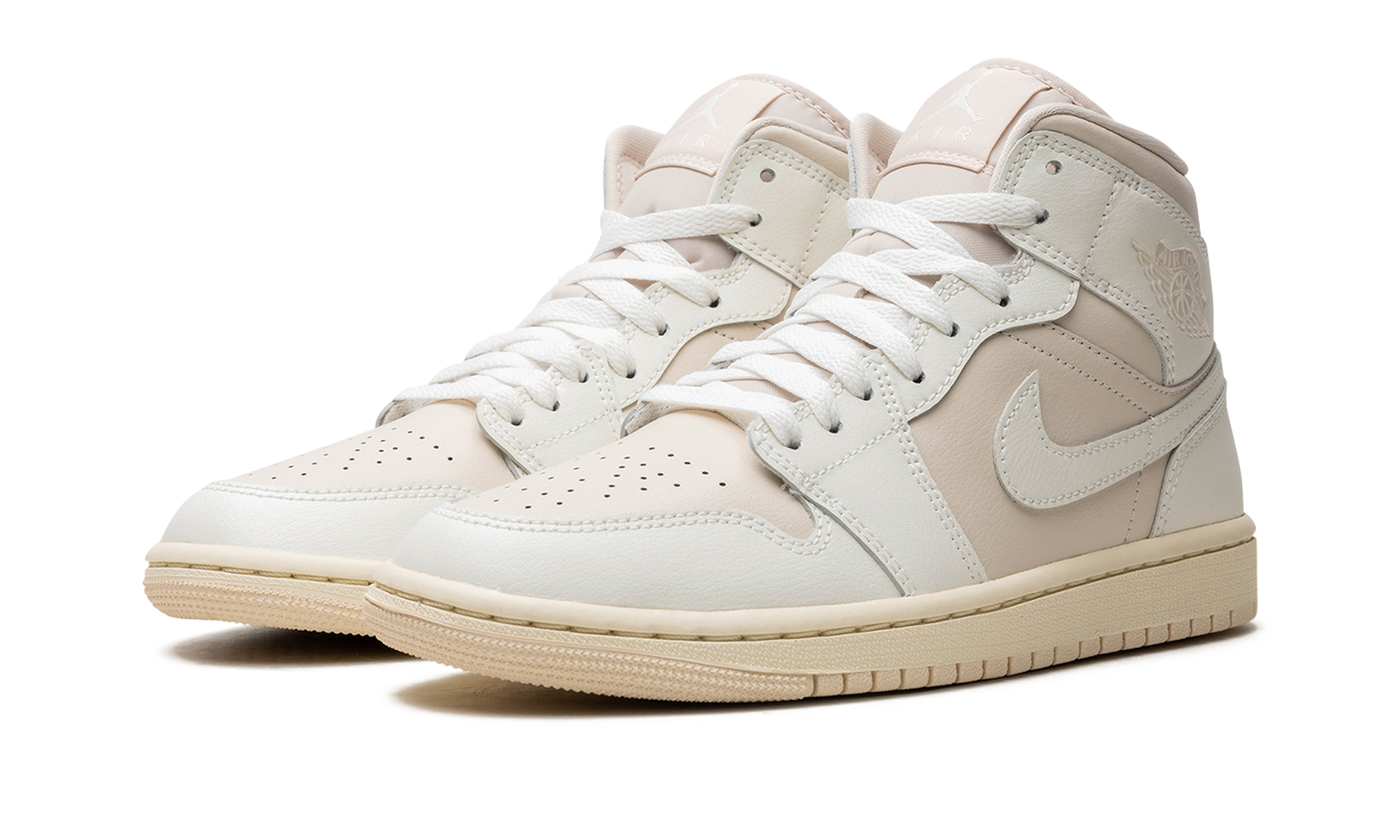 jordan 1 mid legend light brown women s+BQ6472-201+diagnol left view