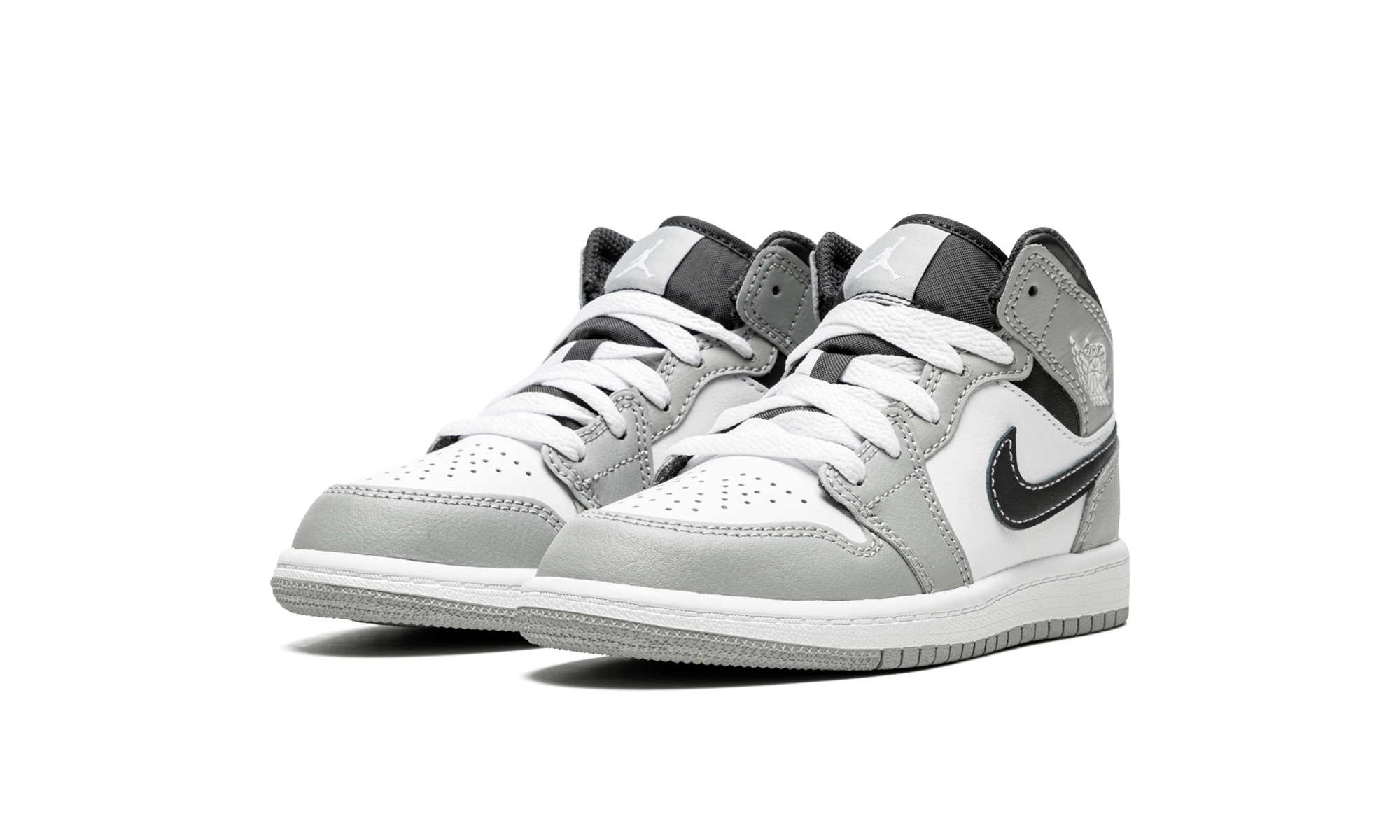 jordan 1 mid light smoke grey 2022 ps+640734-078+diagnol left view