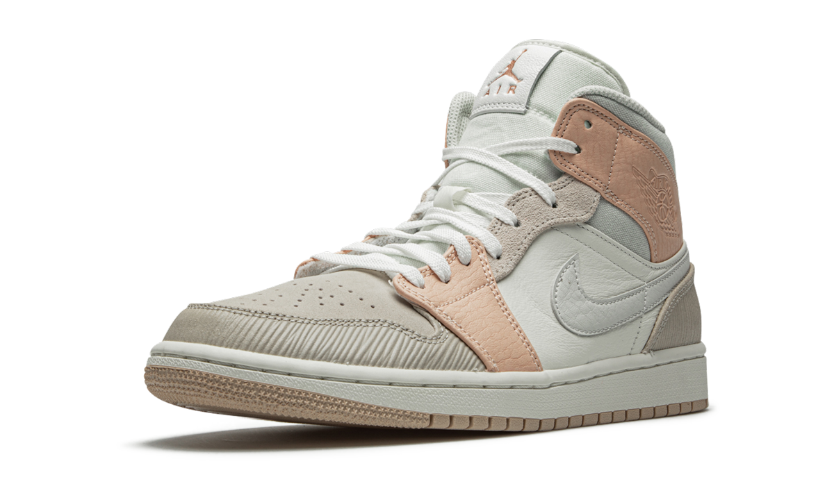 jordan 1 mid milan attico special box and accessories+CV3044-100+left diagnol single view