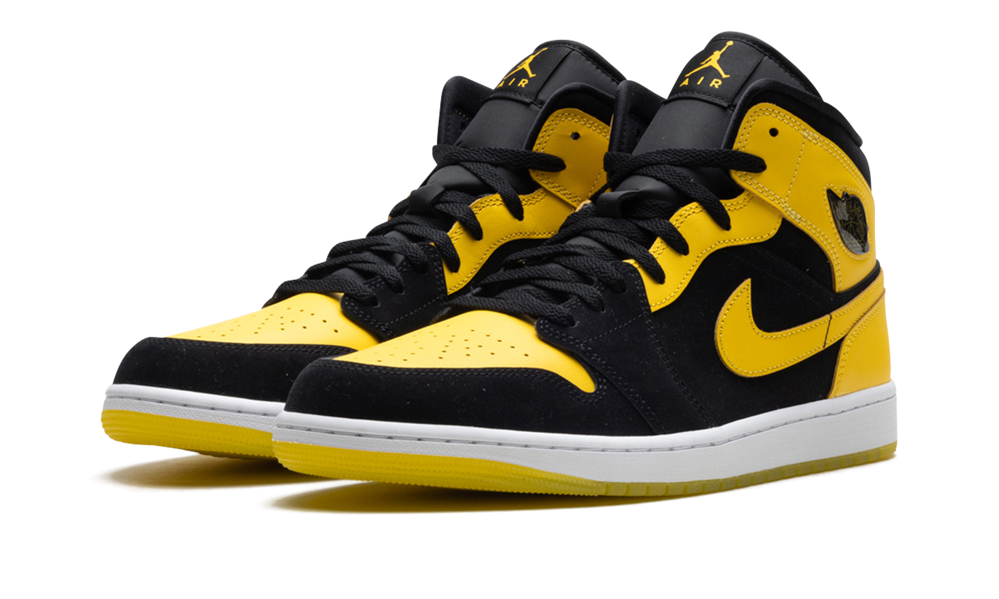 jordan 1 mid new love 2025+HJ6654-071+diagnol left view