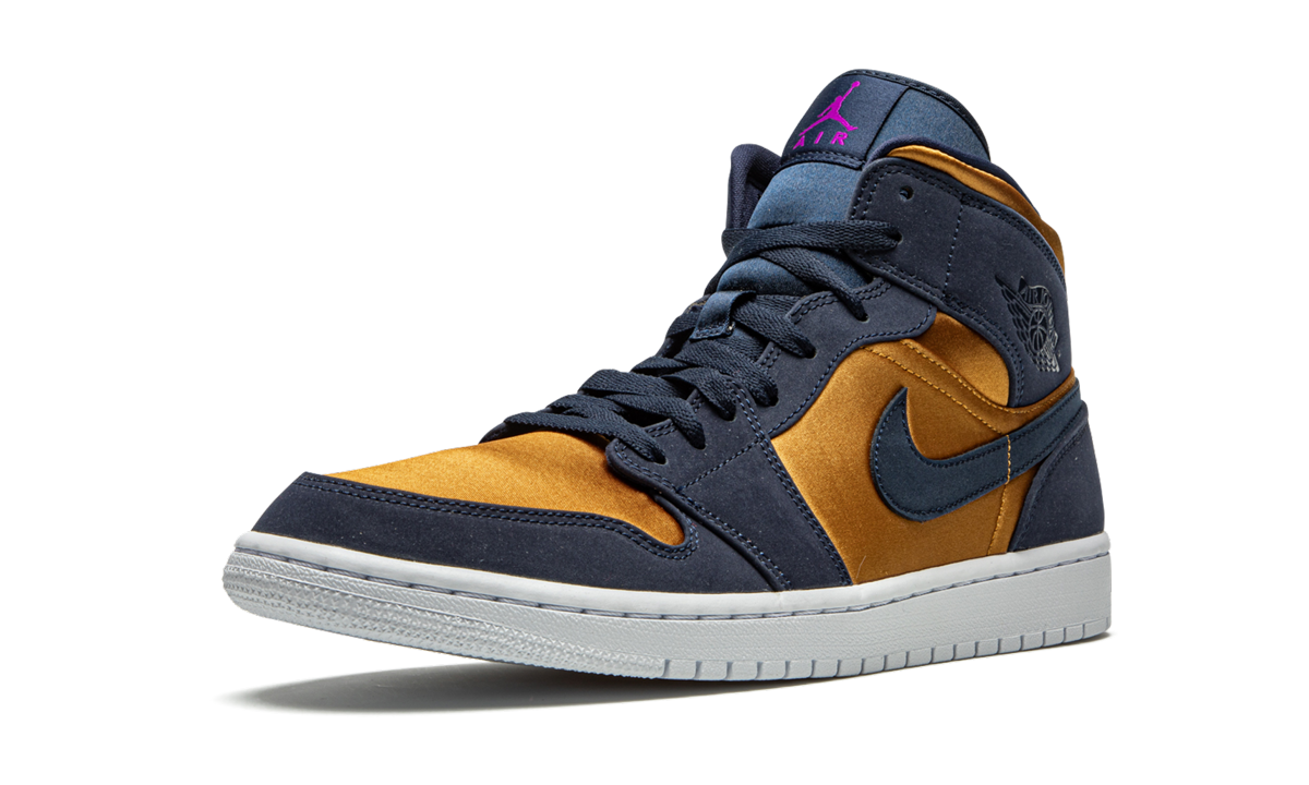 jordan 1 mid obsidian desert ochre+852542-401+left diagnol single view