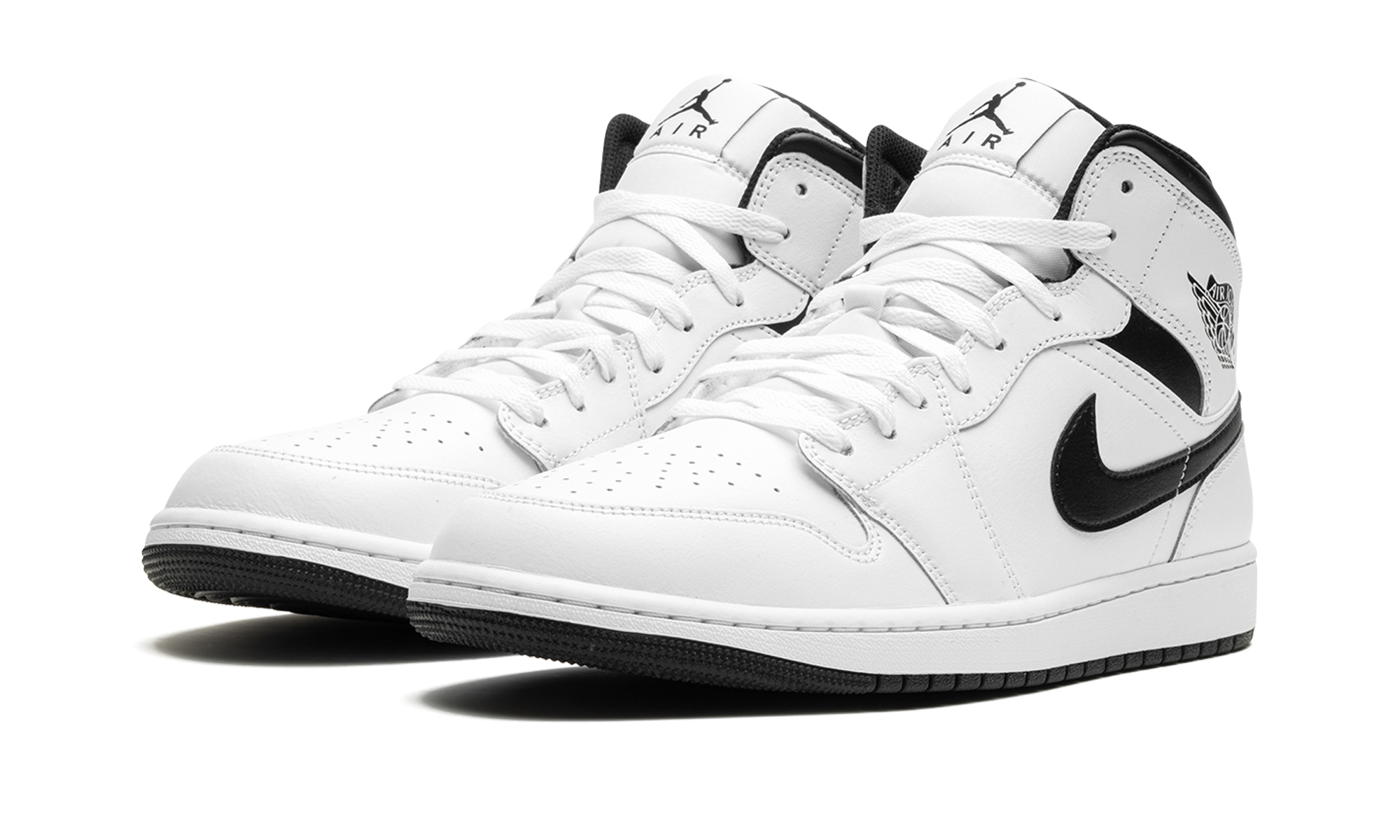 jordan 1 mid reverse panda+DQ8426-132+diagnol left view