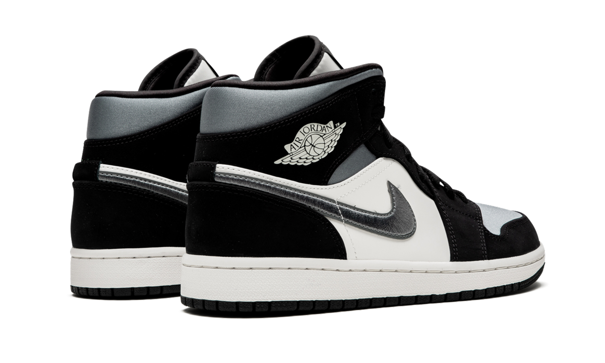 jordan 1 mid satin grey toe+852542-011+diagnol right behind view
