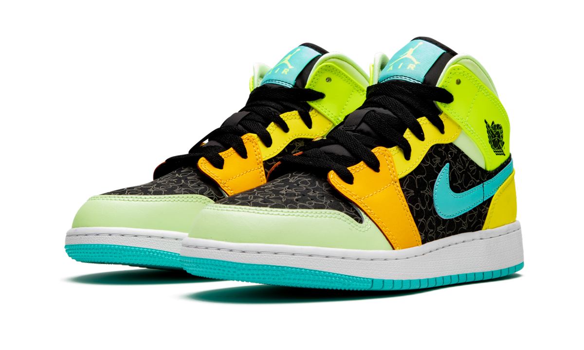 jordan 1 mid se aurora green gs+bq6931-037+diagnol left view