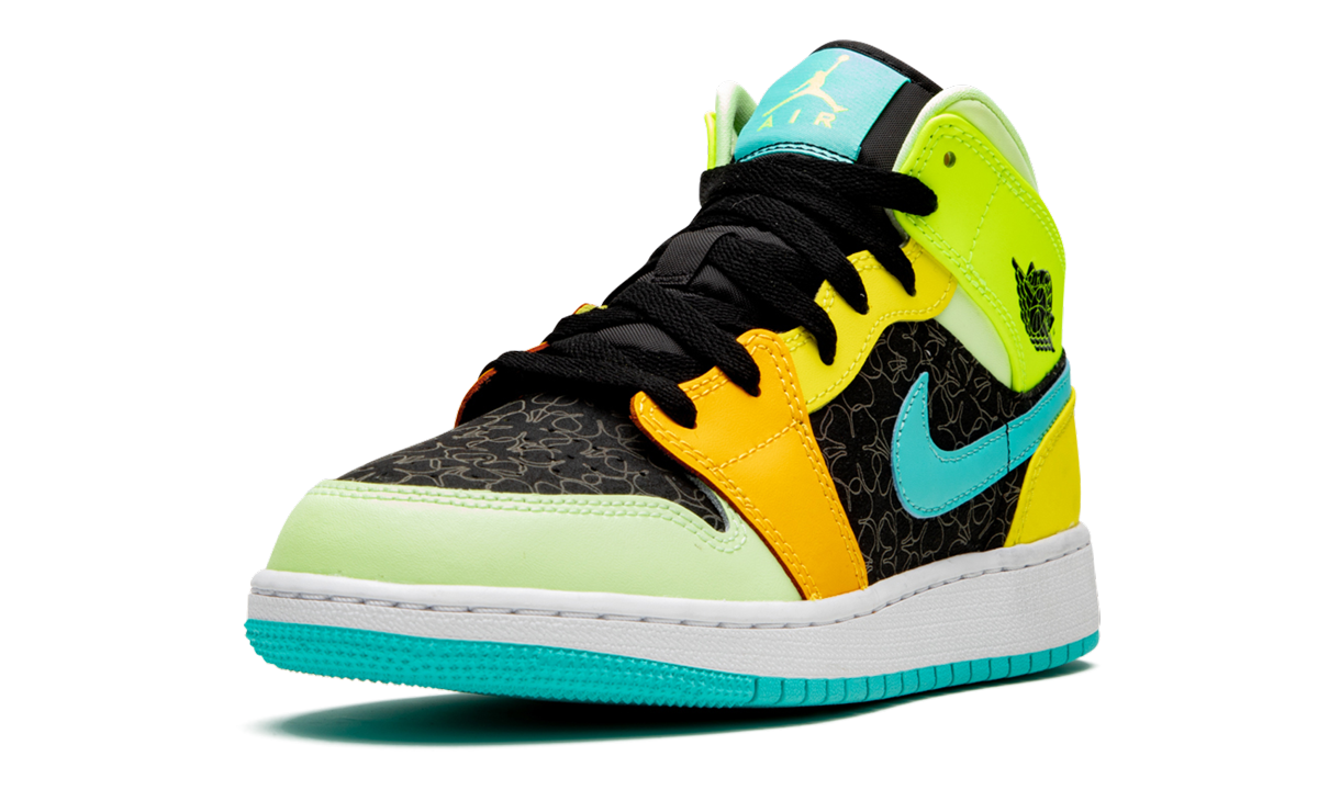 jordan 1 mid se aurora green gs+bq6931-037+left diagnol single view