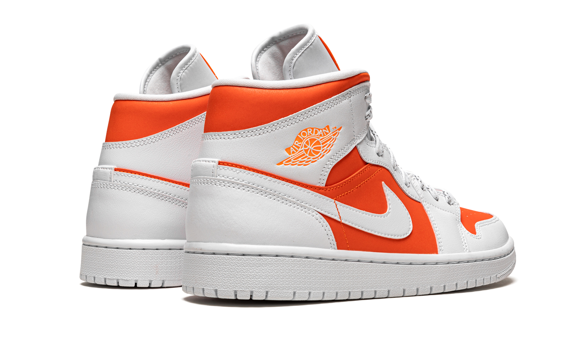 jordan 1 mid se bright citrus women s+CZ0774-800+diagnol right behind view