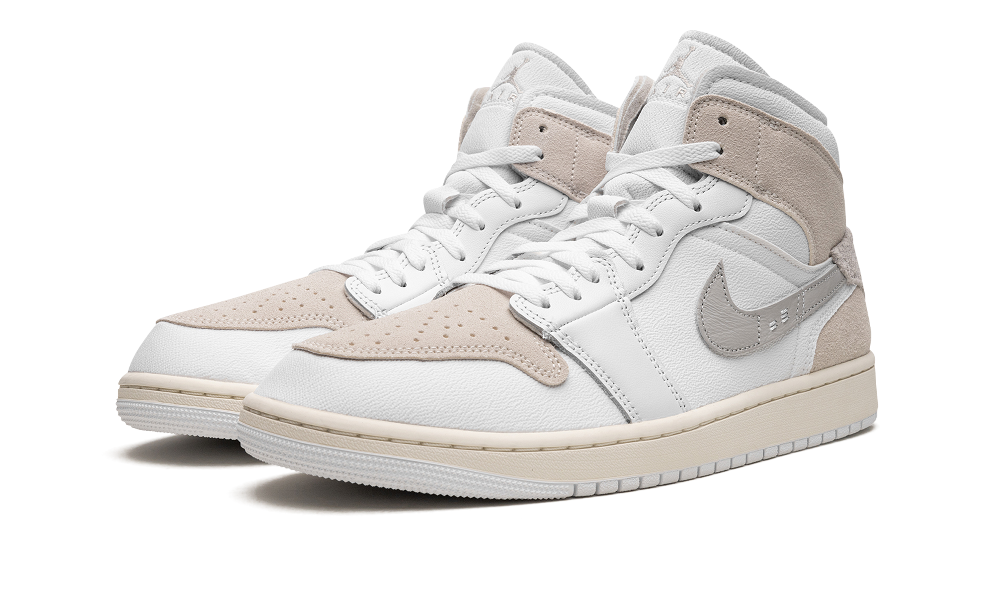 jordan 1 mid se craft tech grey+DM9652-120+diagnol left view
