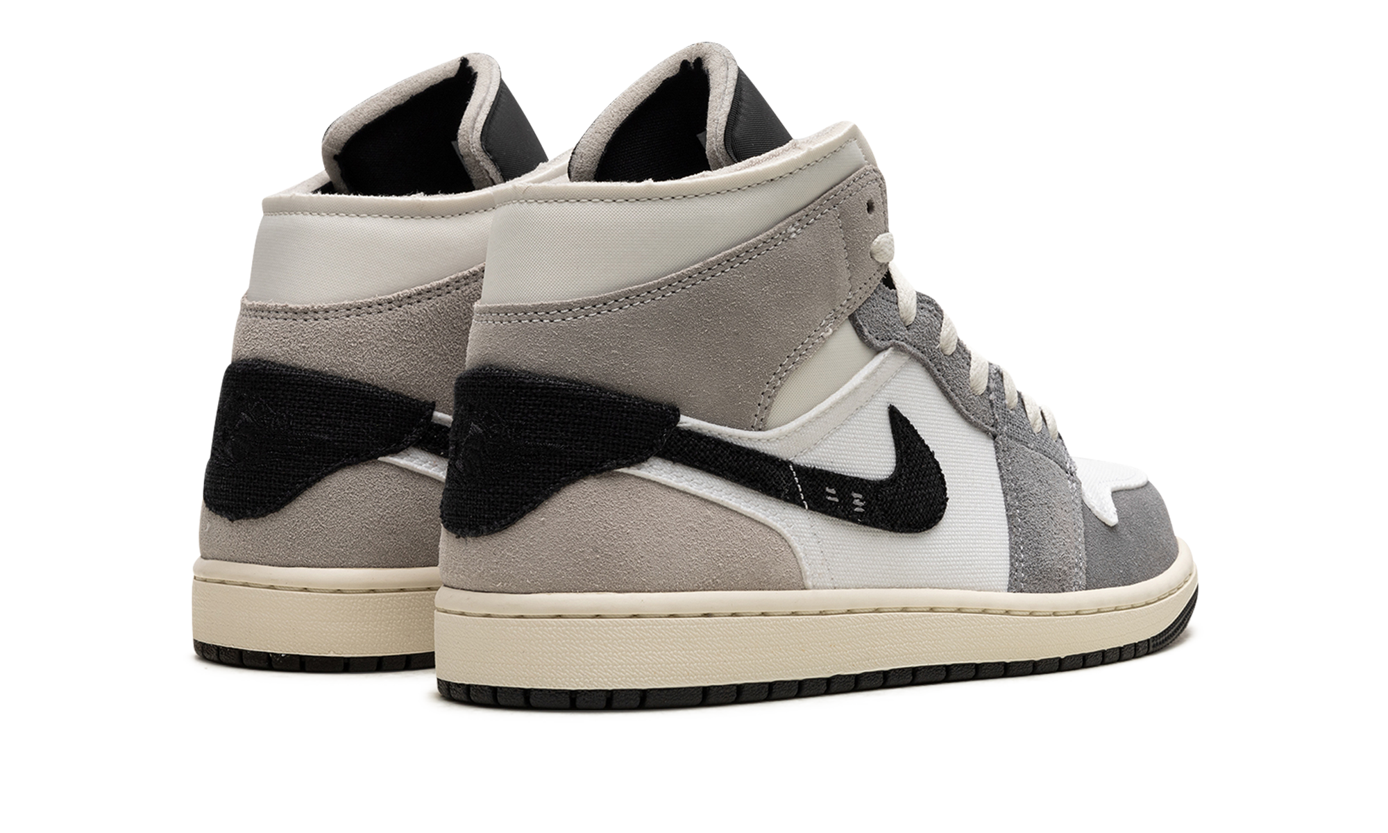 jordan 1 mid se craft white cement grey black+DZ4136-002+diagnol right behind view