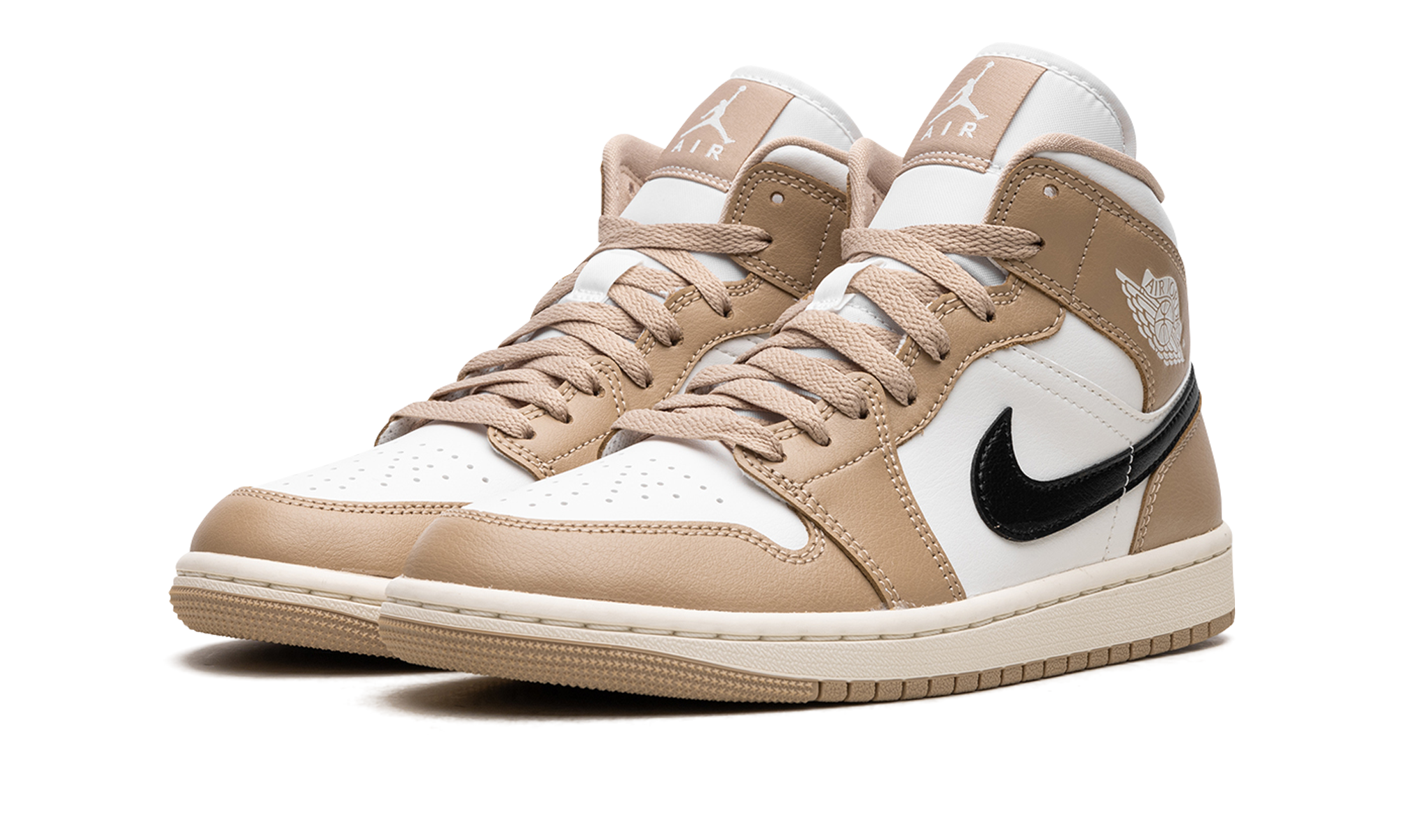 jordan 1 mid se desert sail women s+BQ6472-103+diagnol left view