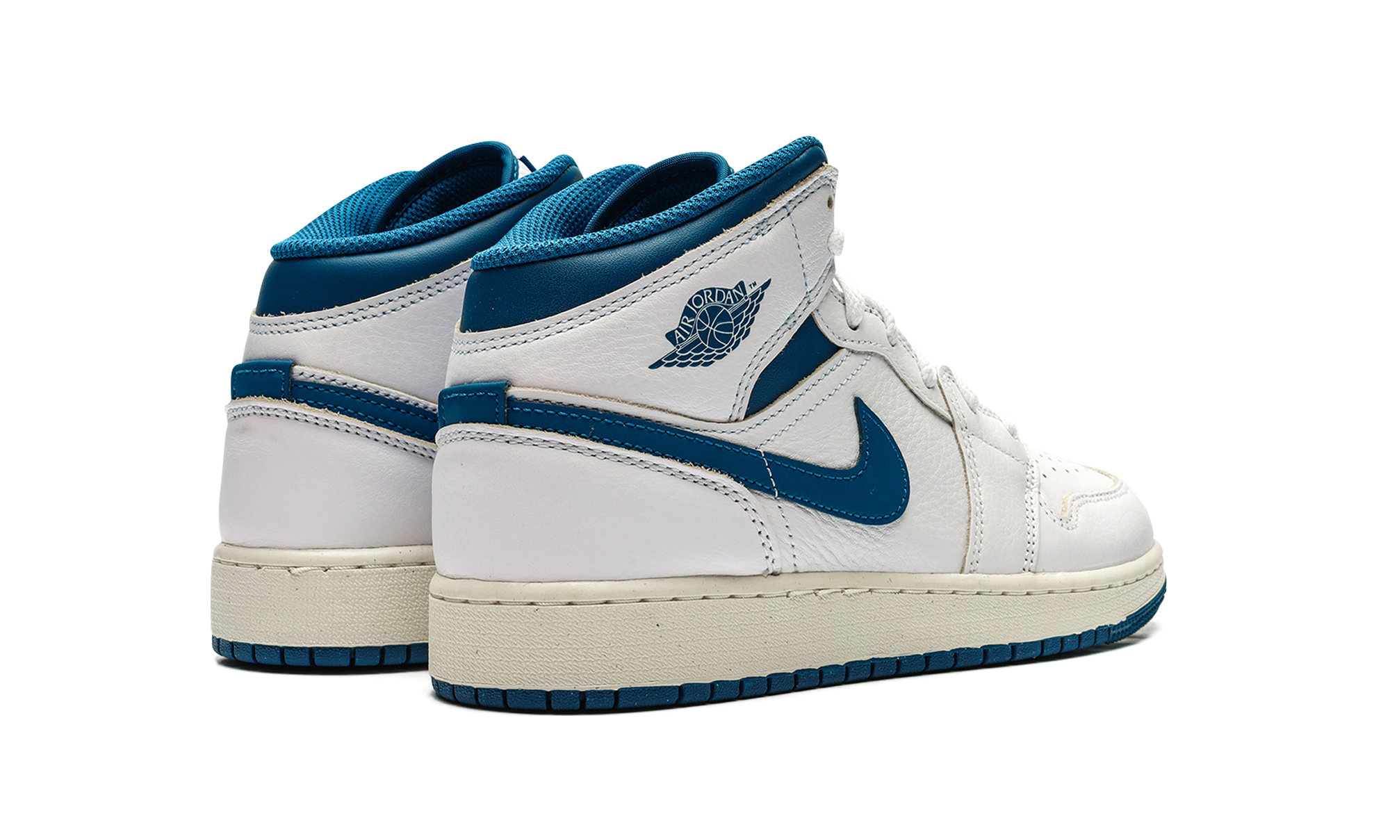 jordan 1 mid se industrial blue gs+FN7432-141+diagnol right behind view