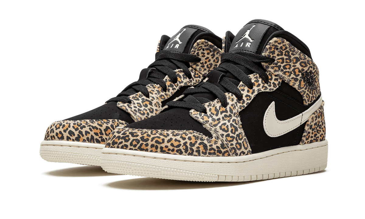 jordan 1 mid se leopard gs+BQ6931-021+diagnol left view
