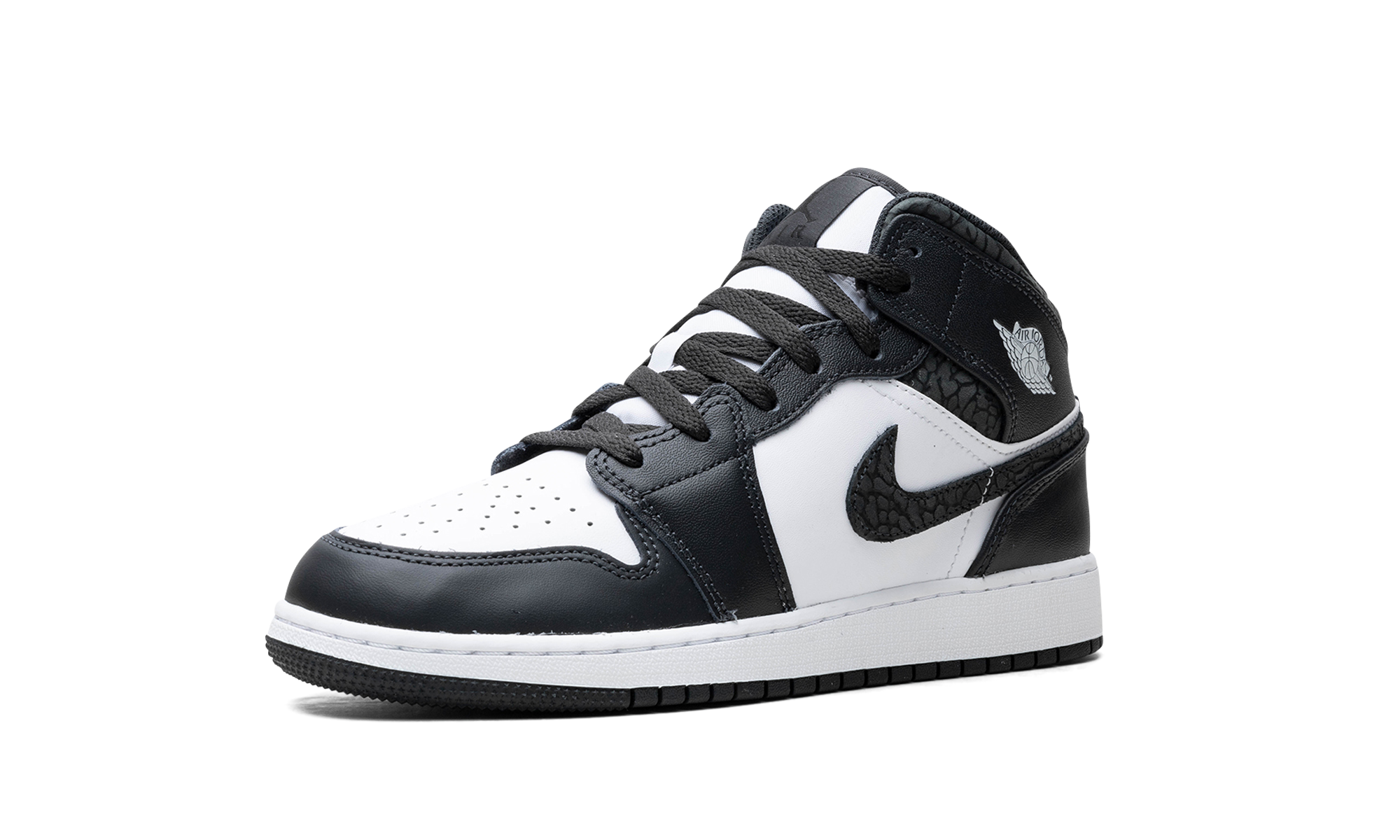 jordan 1 mid se panda elephant gs+FB9909-001+left diagnol single view
