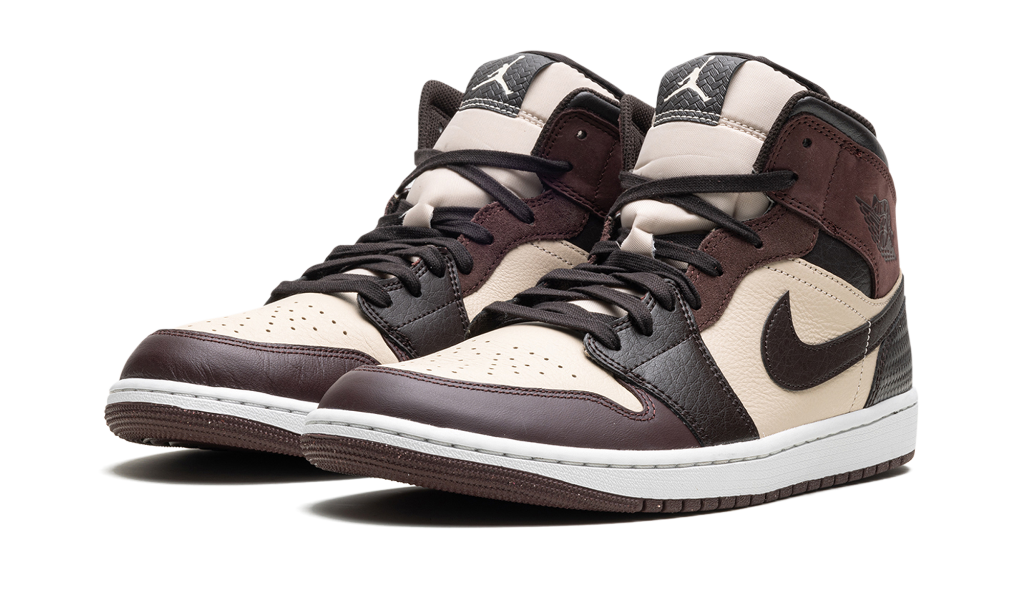 jordan 1 mid se paris ymca+FZ4359-200+diagnol left view
