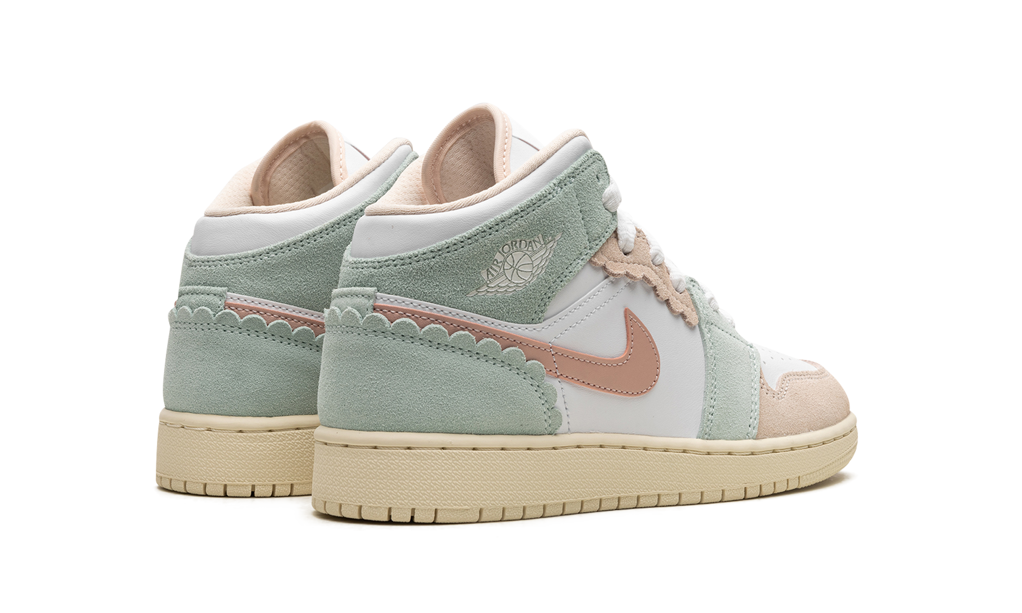 jordan 1 mid se pink oxford gs+DZ5361-100+diagnol right behind view