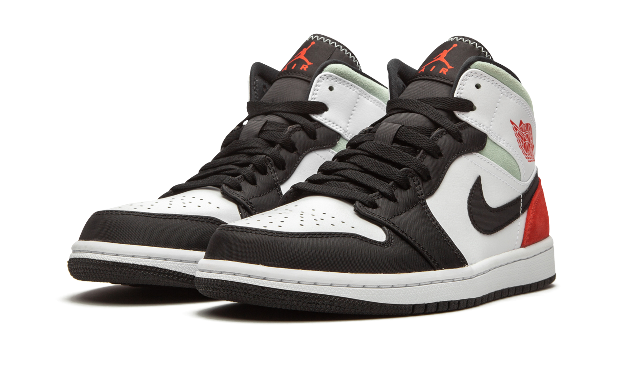 jordan 1 mid se red black toe+852542-100+diagnol left view