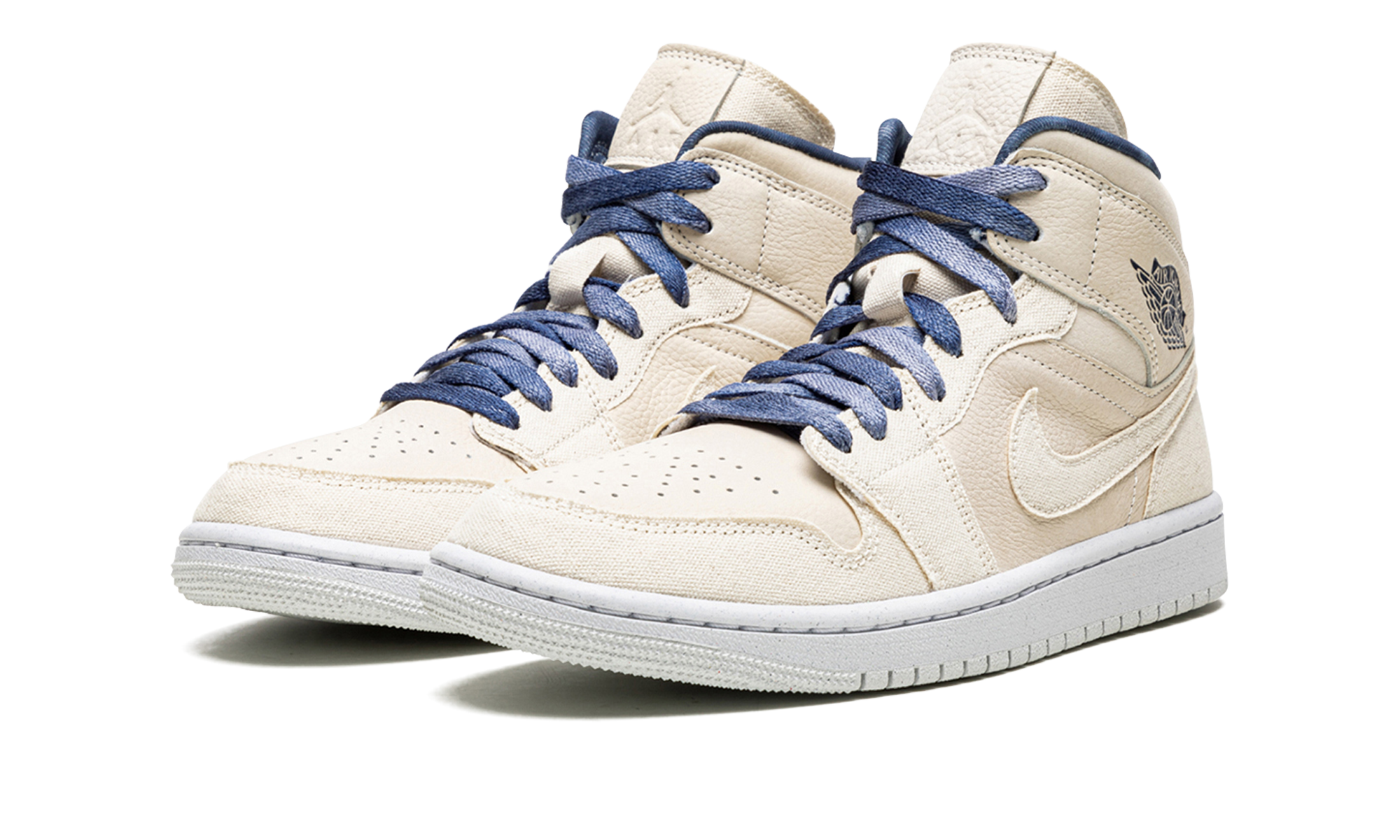 jordan 1 mid se sanddrift women s+DM9126-104+diagnol left view