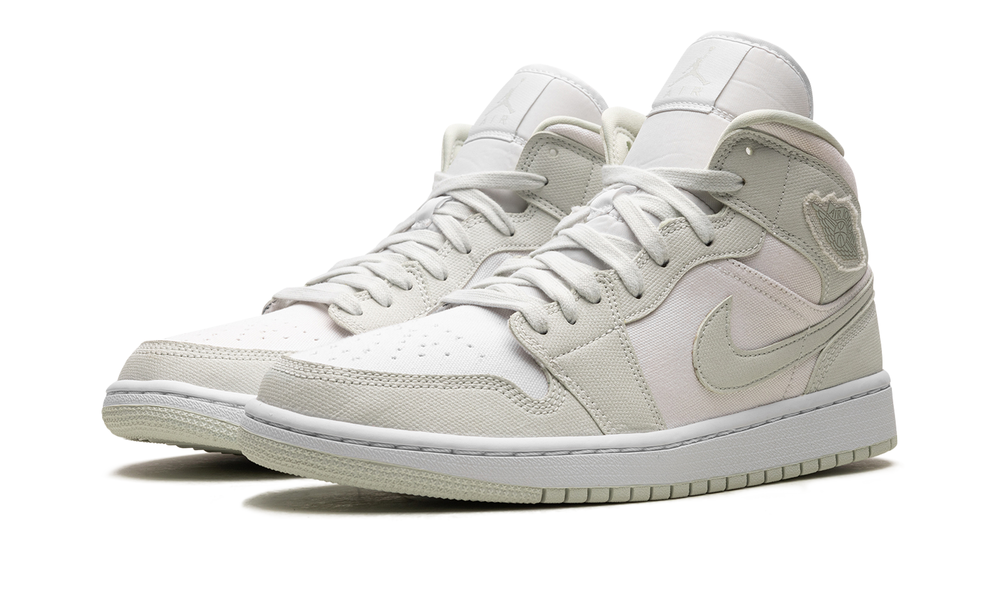 jordan 1 mid spruce aura women s+CV5280-103+diagnol left view