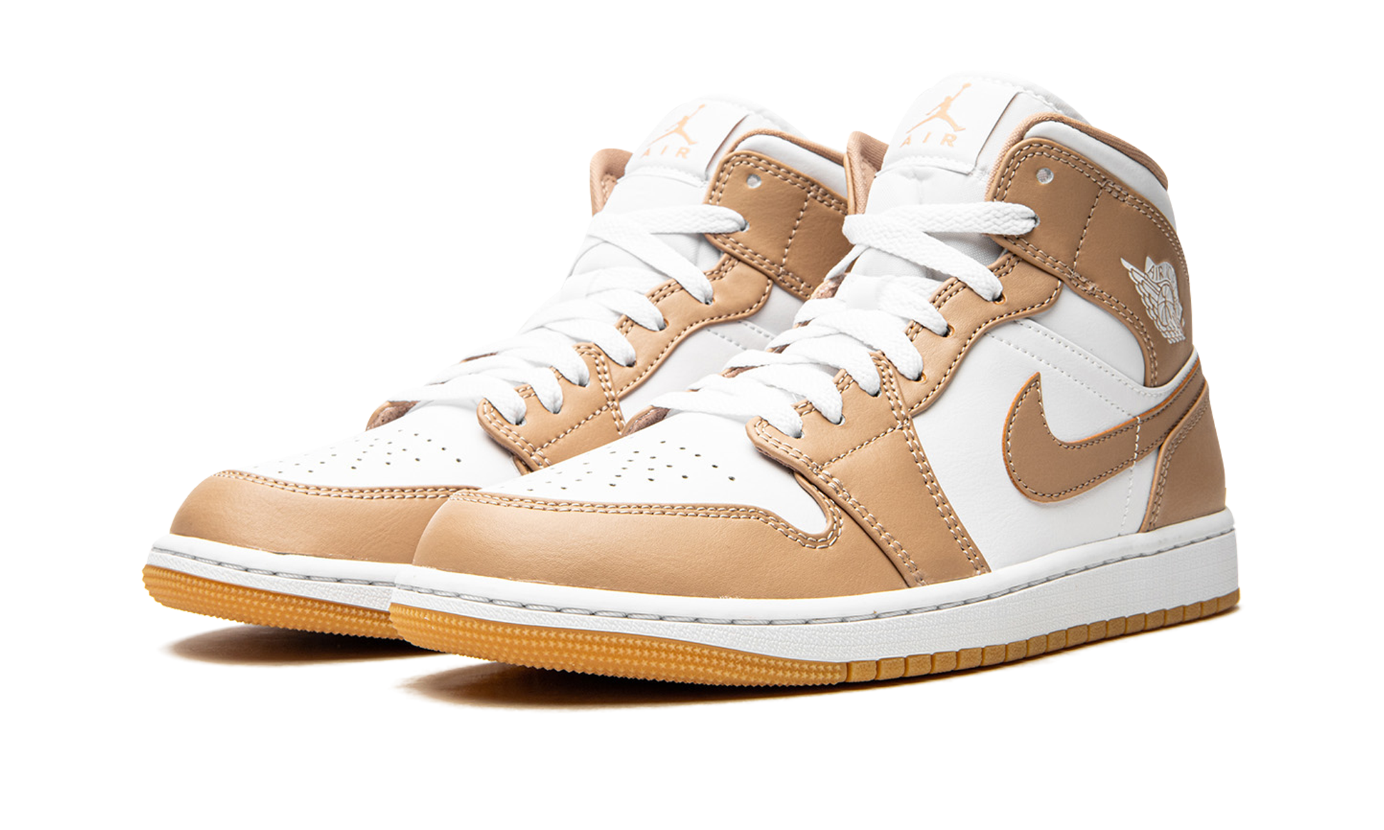 jordan 1 mid tan gum+554724-271+diagnol left view