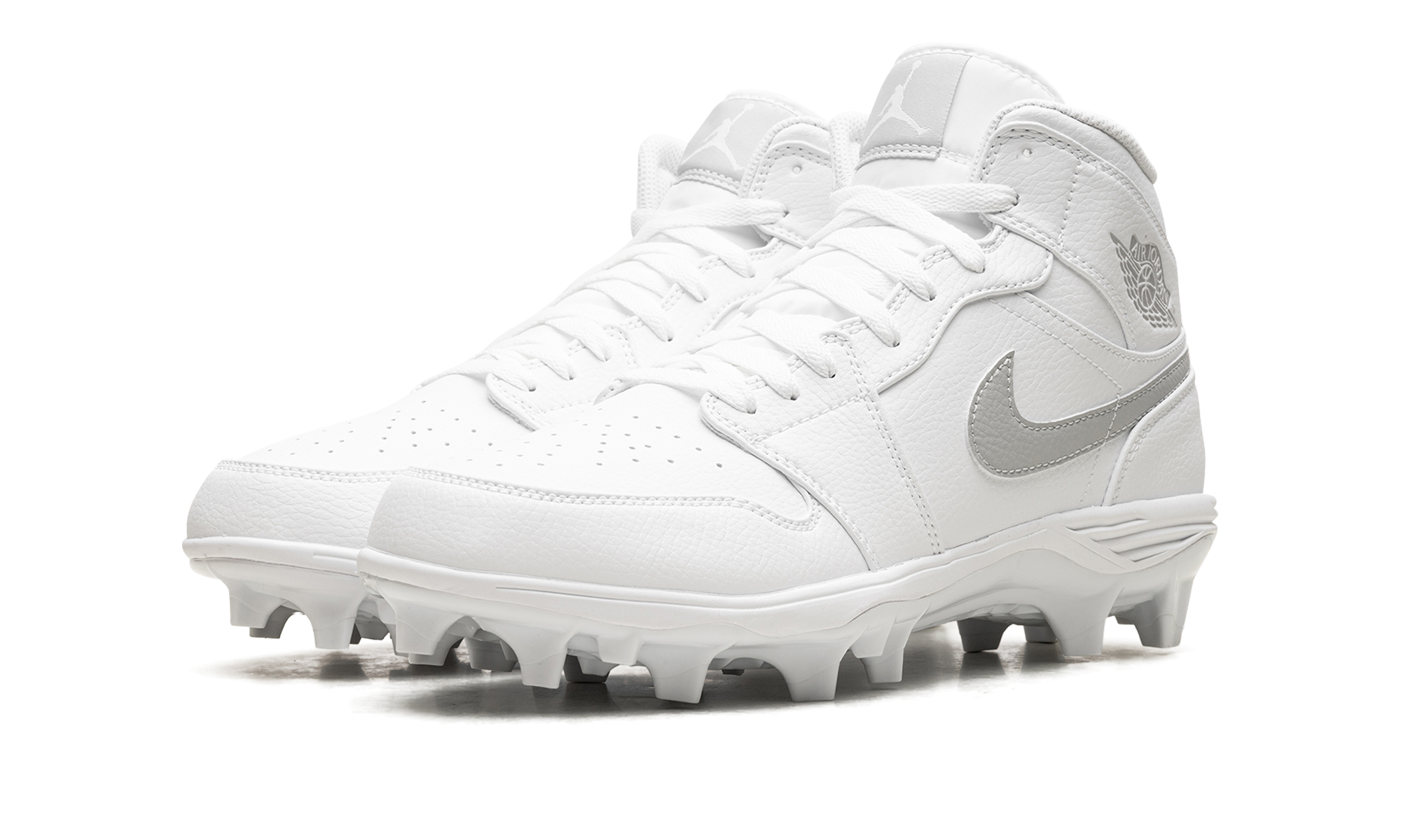 jordan 1 mid td cleat white grey fog+FJ6805-101+diagnol left view