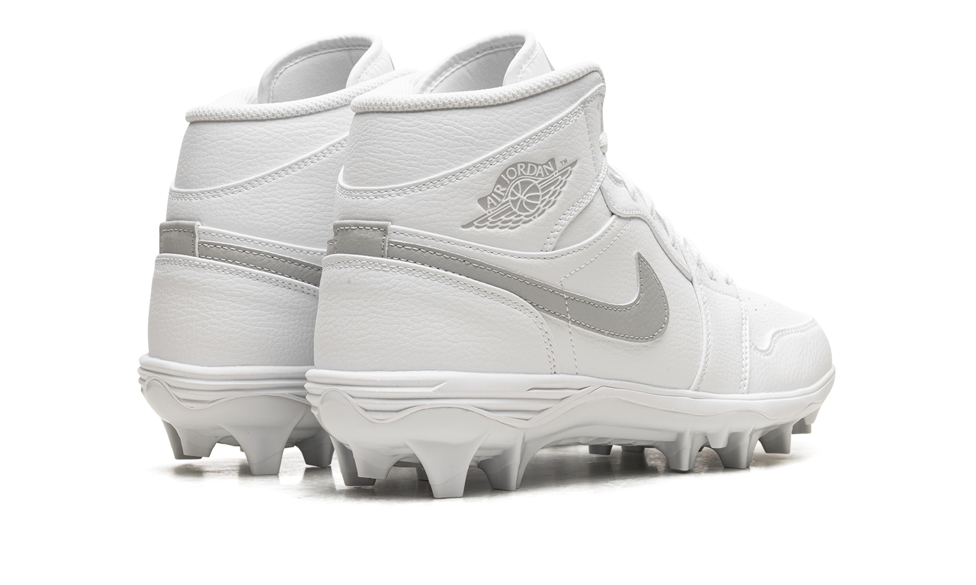 jordan 1 mid td cleat white grey fog+FJ6805-101+diagnol right behind view