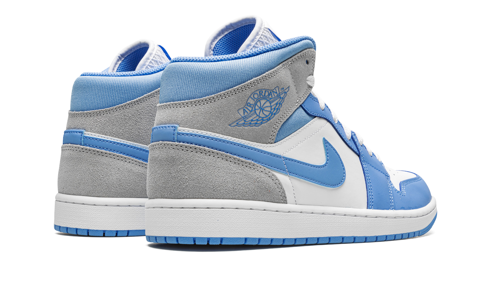 jordan 1 mid university blue grey+DX9276-100+diagnol right behind view