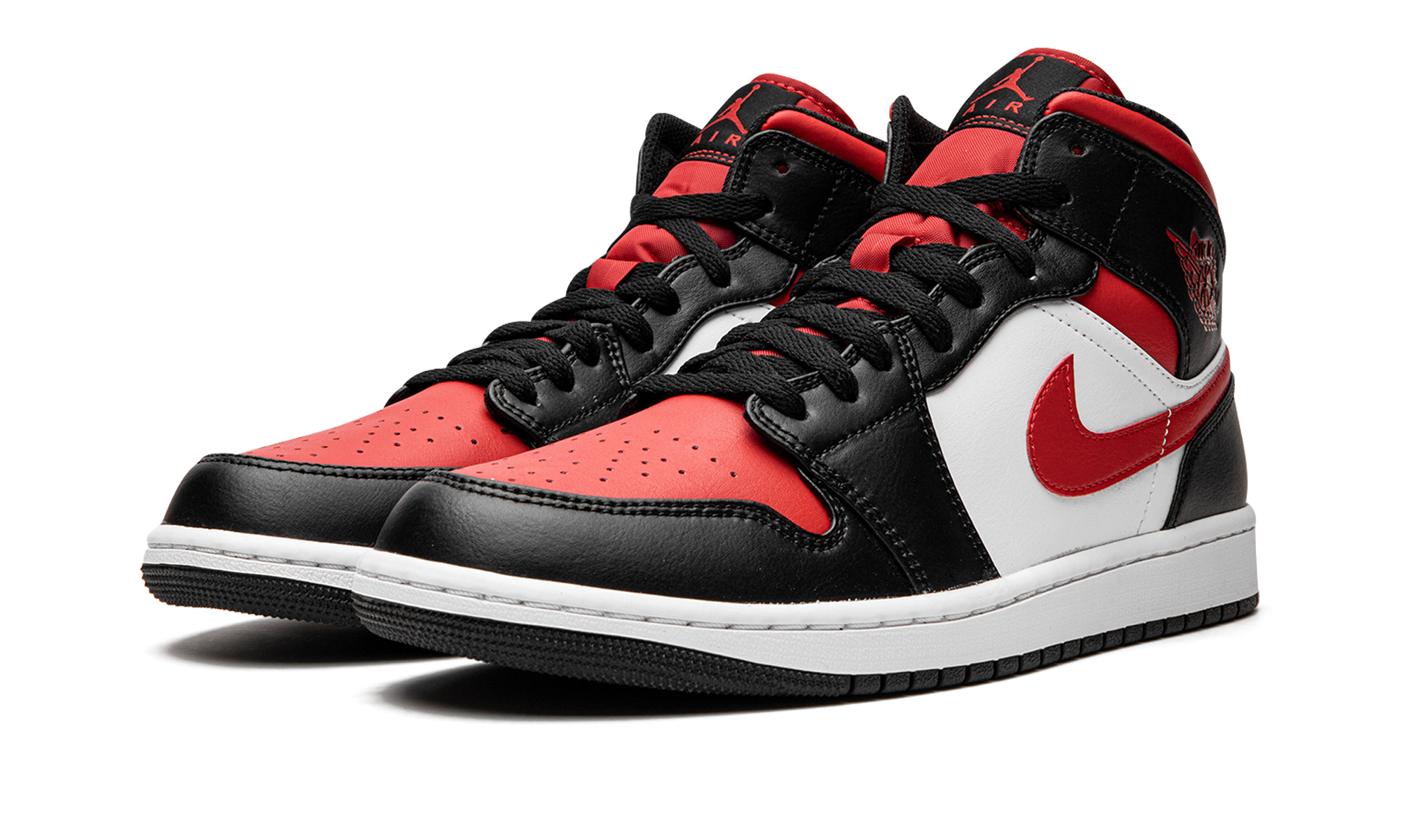 jordan 1 mid white black red 2022+554724-079+diagnol left view