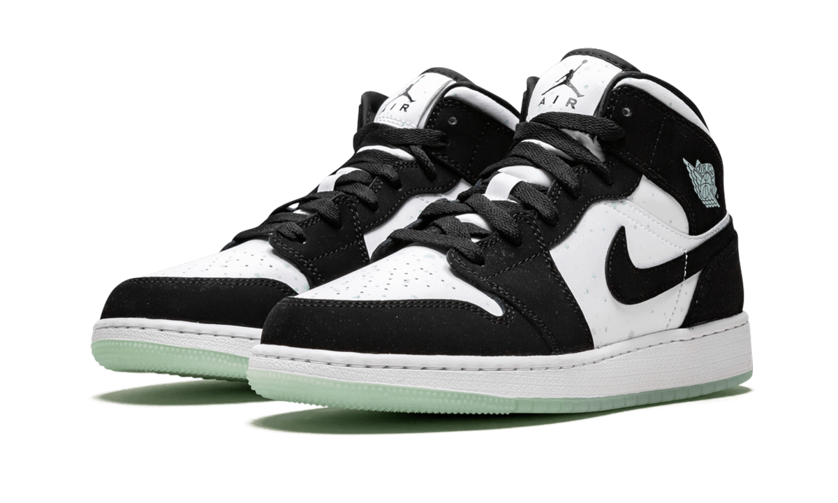 jordan 1 mid white black teal tint gs+BQ6931-103+diagnol left view