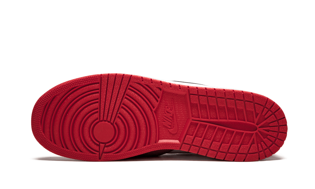 jordan 1 rebel xx chicago women s+AT4151-100+bottom view