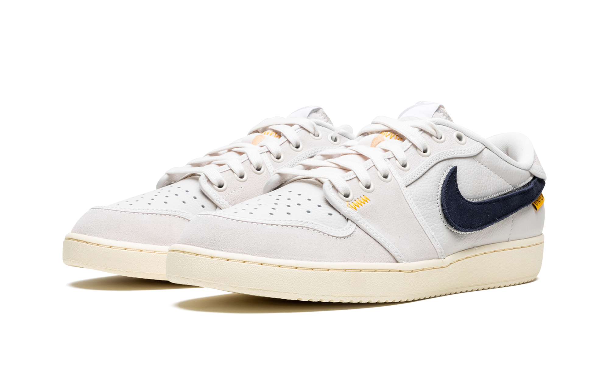 jordan 1 retro ajko low sp union sail leather+DZ4864-100+diagnol left view