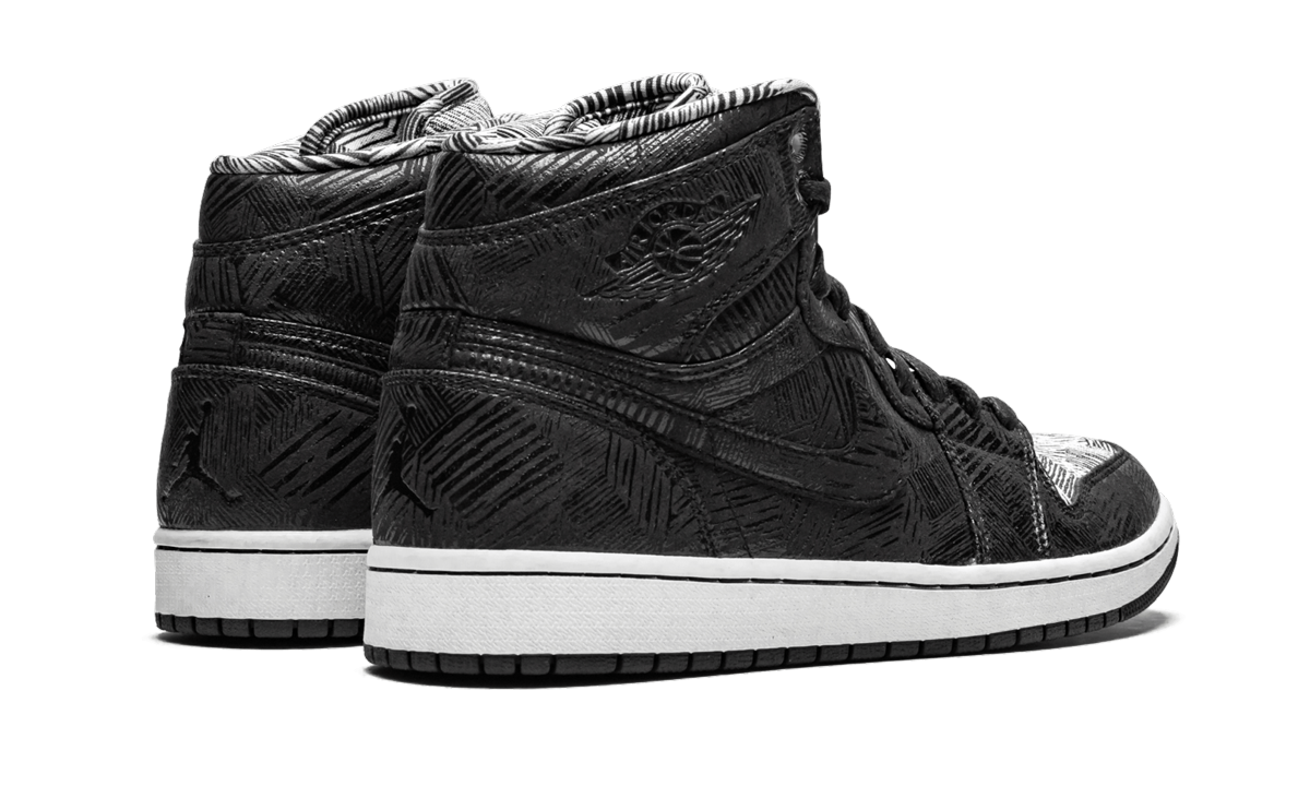 jordan 1 retro bhm 2015+579591-010+diagnol right behind view